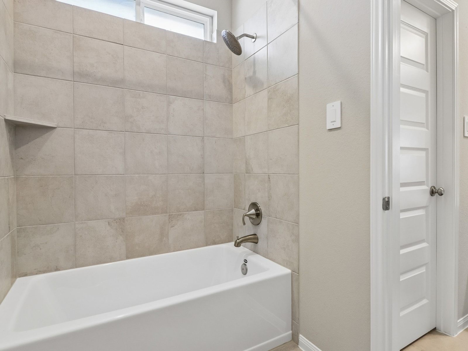 6103 Golden Plover Lane Property Photo 5