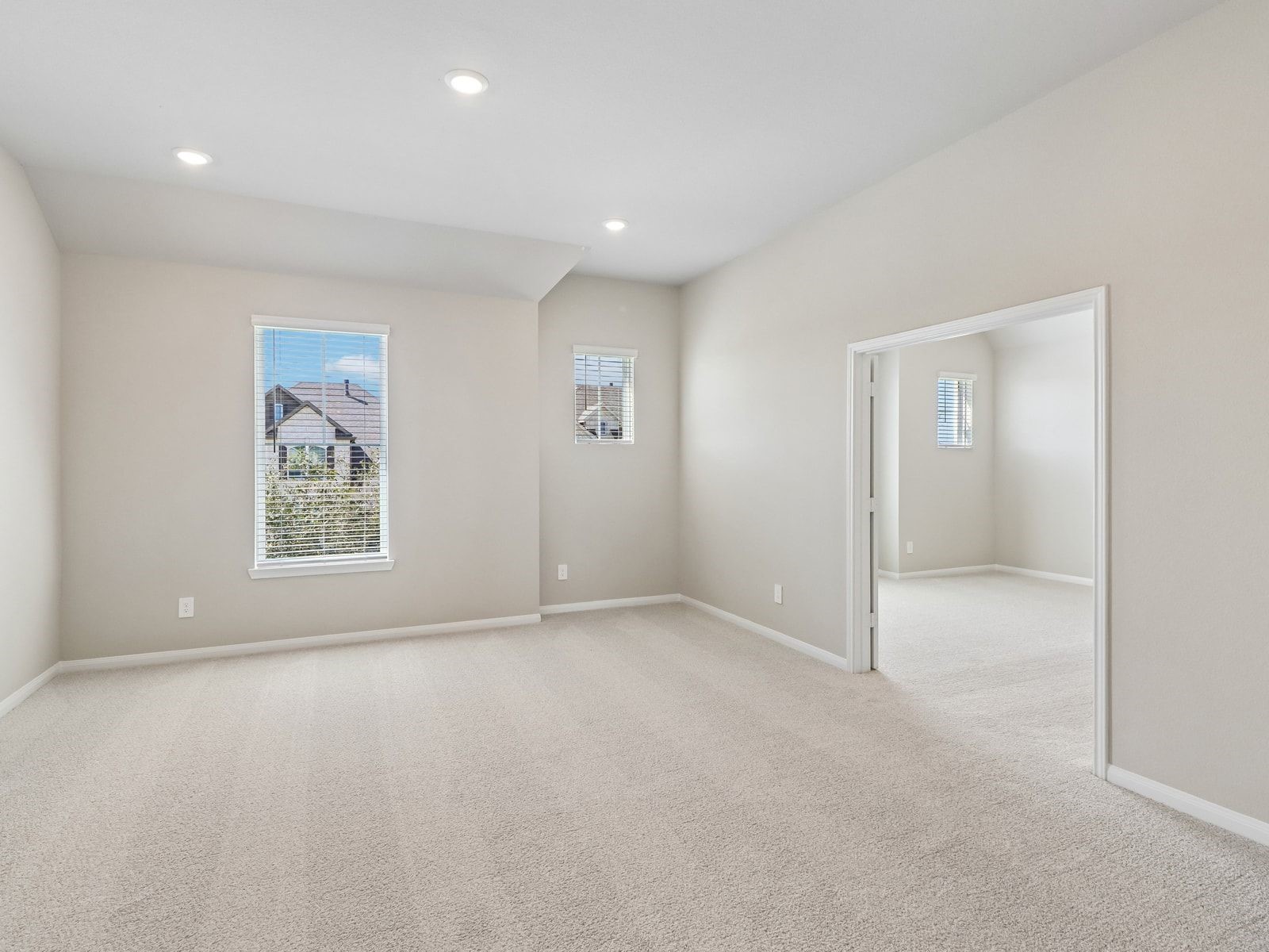 6103 Golden Plover Lane Property Photo 12