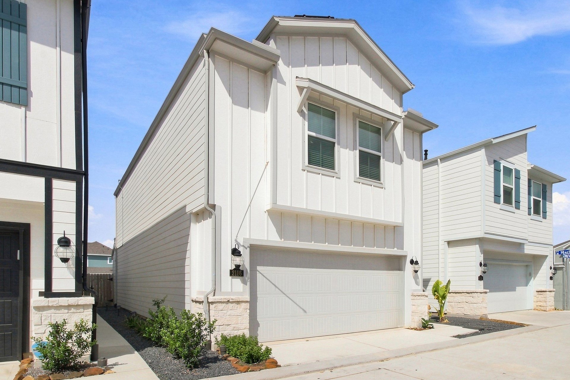 2186 Shady Pier Drive Property Photo 1