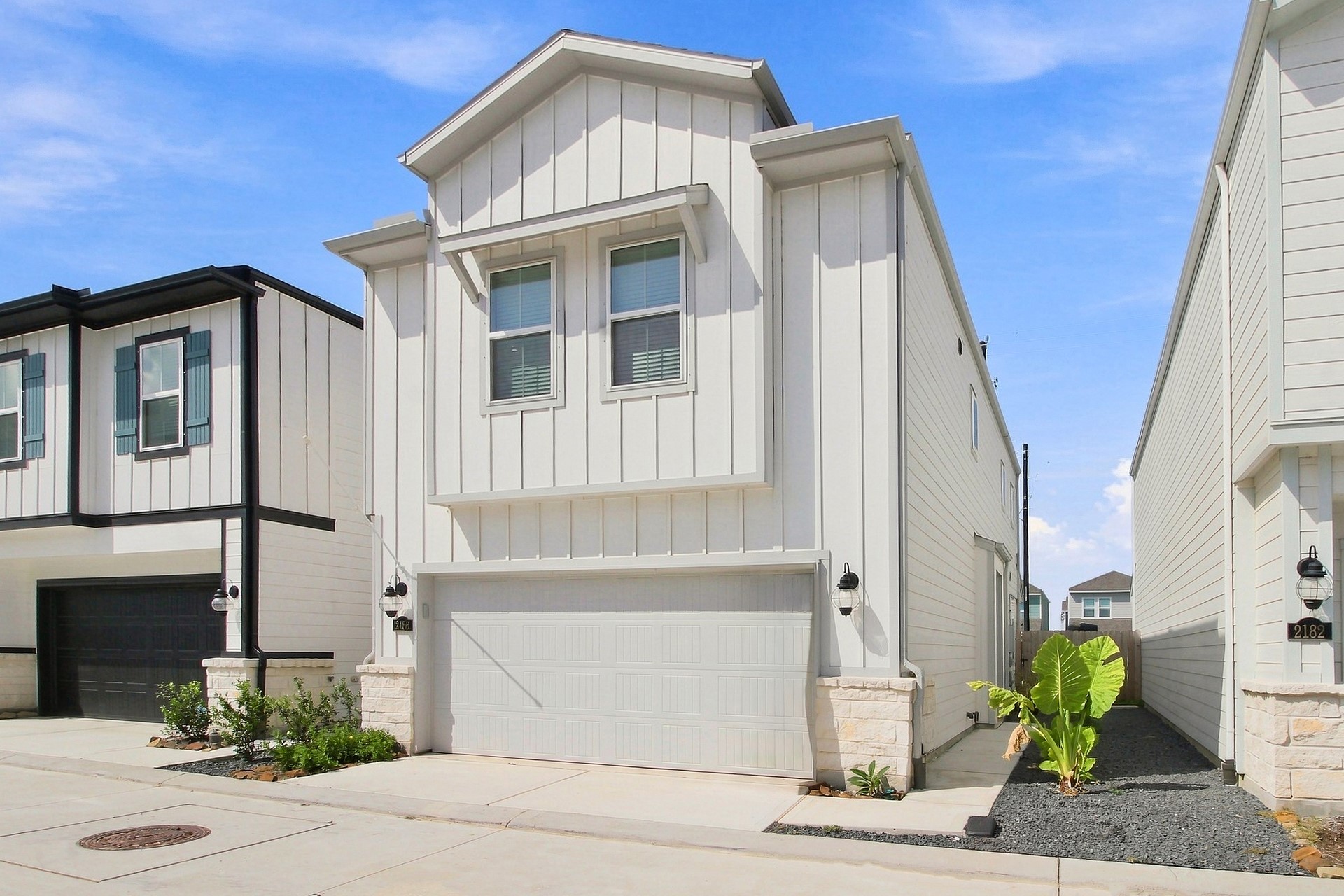 2186 Shady Pier Drive Property Photo 3