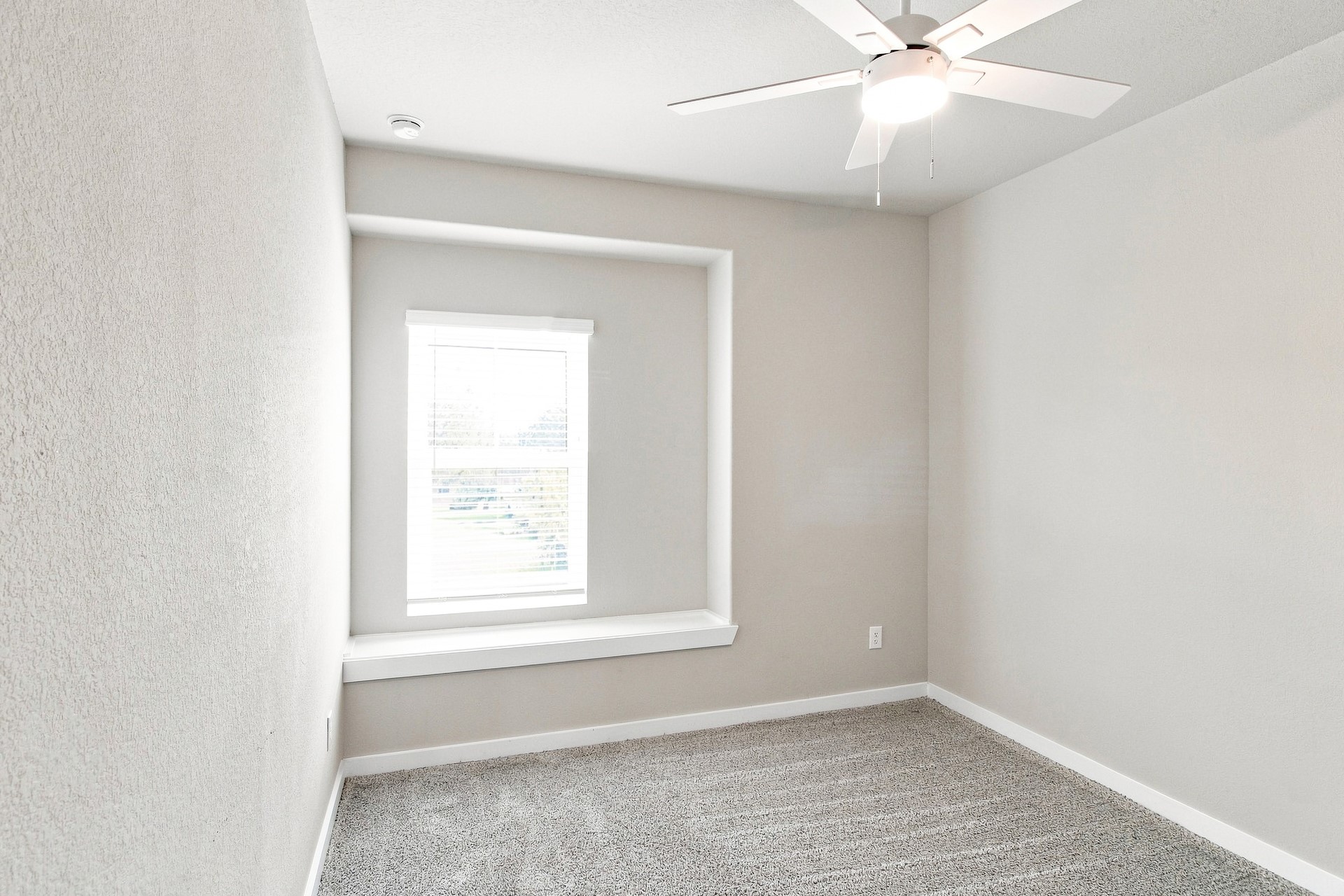 2186 Shady Pier Drive Property Photo 11