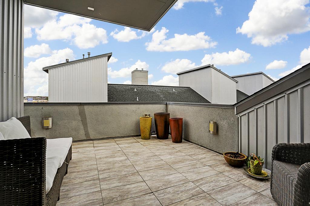 5005 Darling Street Property Photo 18