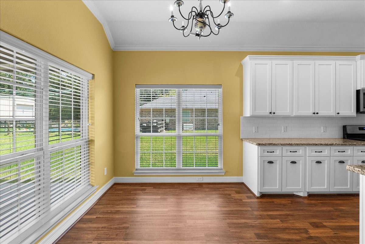 607 Oak Street Property Photo 12