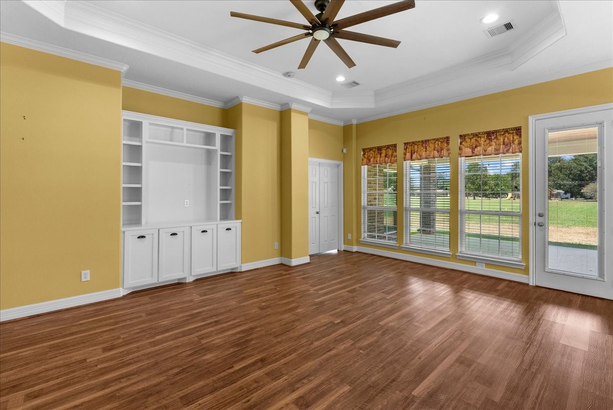 607 Oak Street Property Photo 17