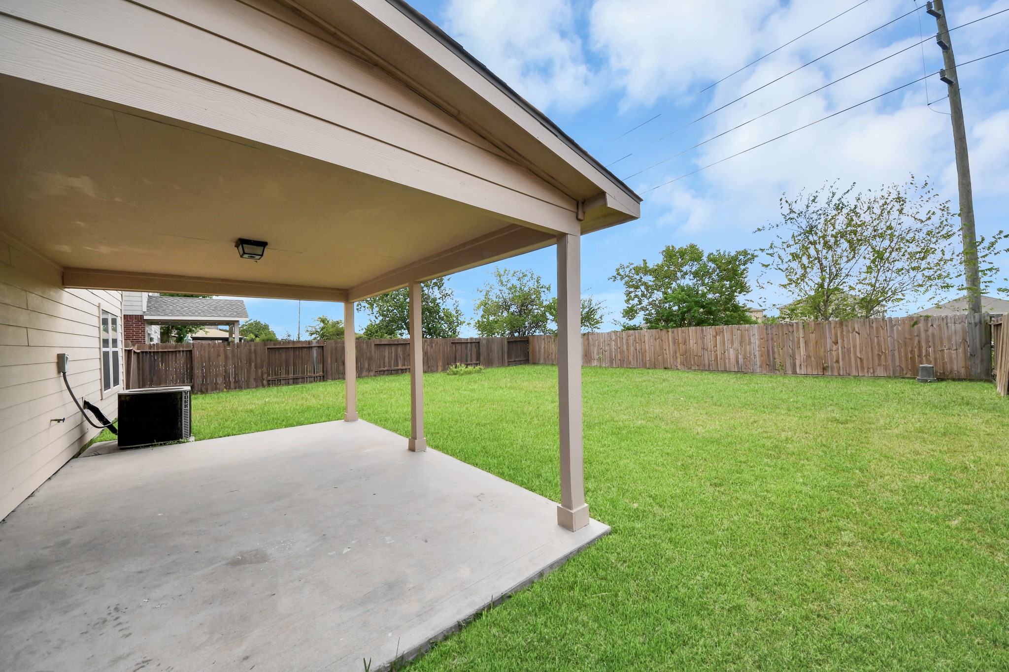 22015 Silverfield Park Lane Property Photo 5