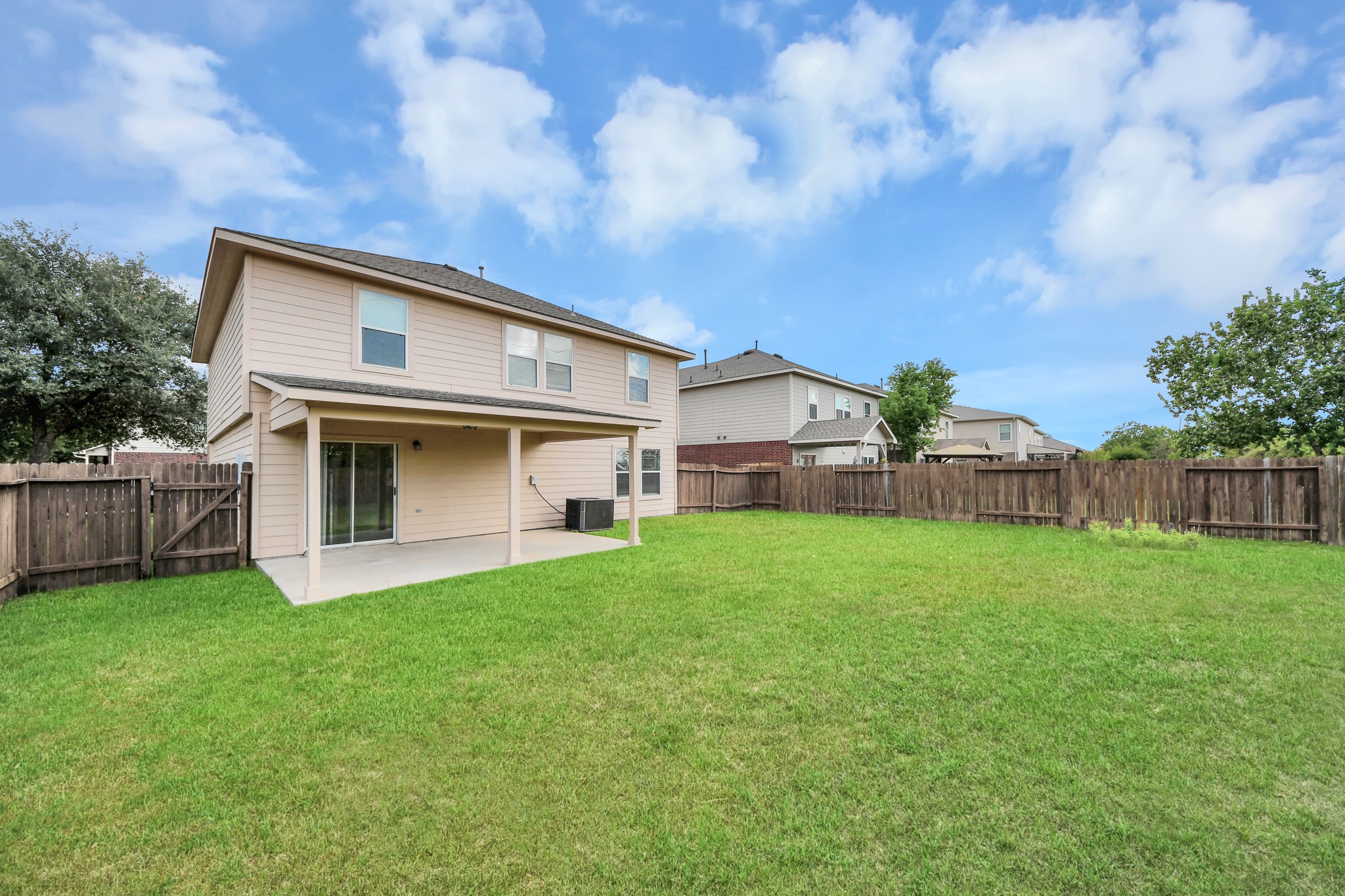 22015 Silverfield Park Lane Property Photo 6