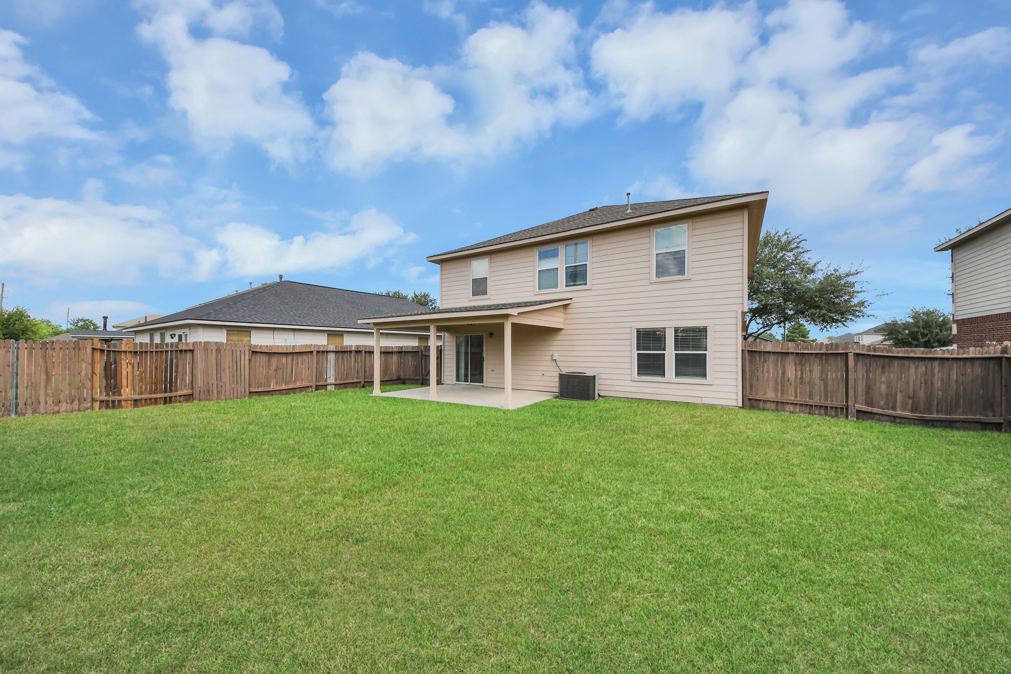 22015 Silverfield Park Lane Property Photo 7