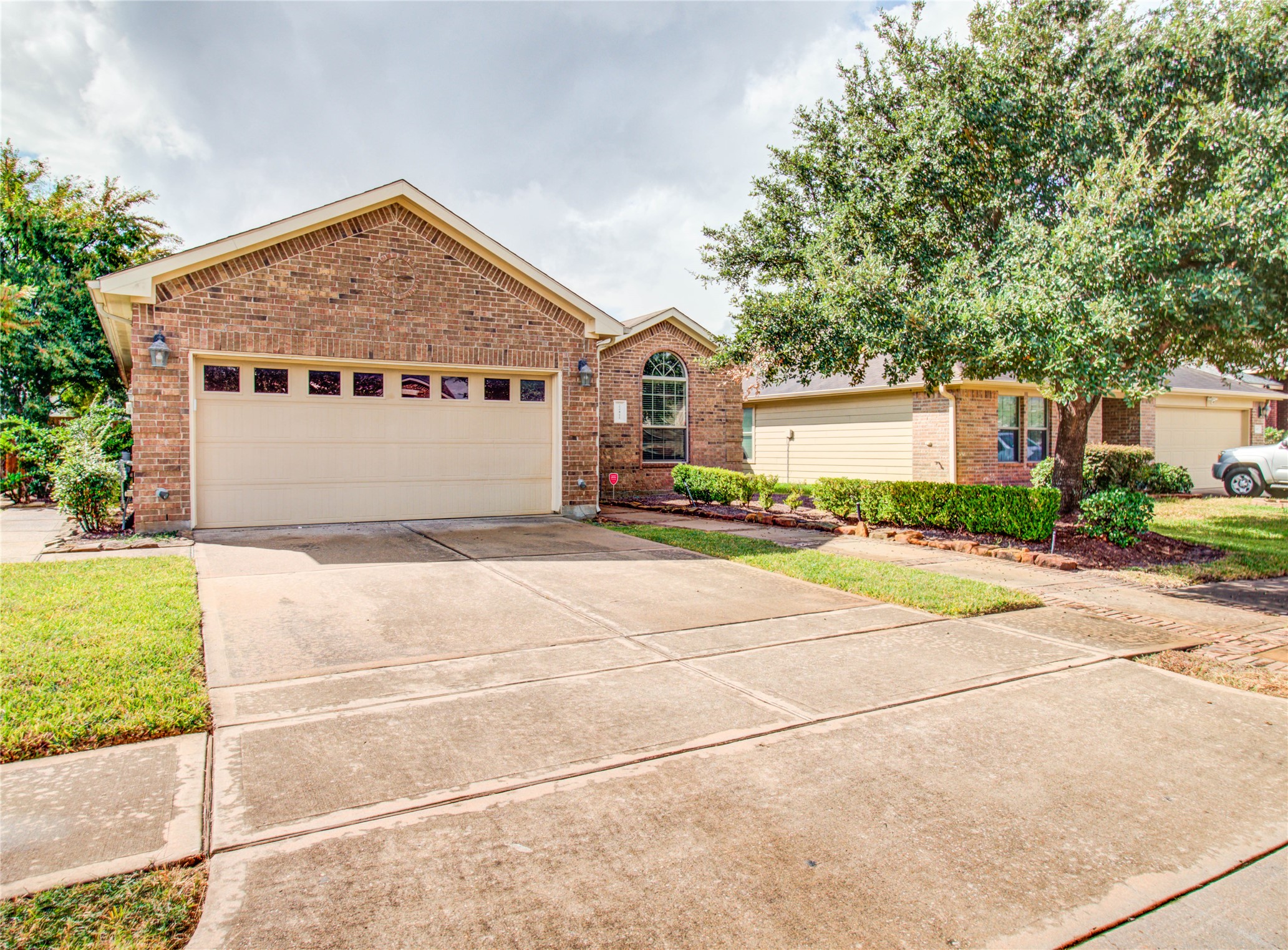 22411 Albee Drive Property Photo 2