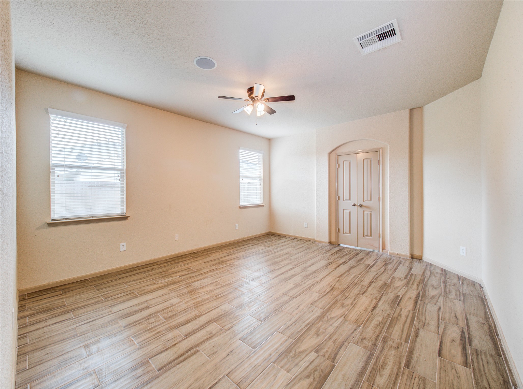 22411 Albee Drive Property Photo 15