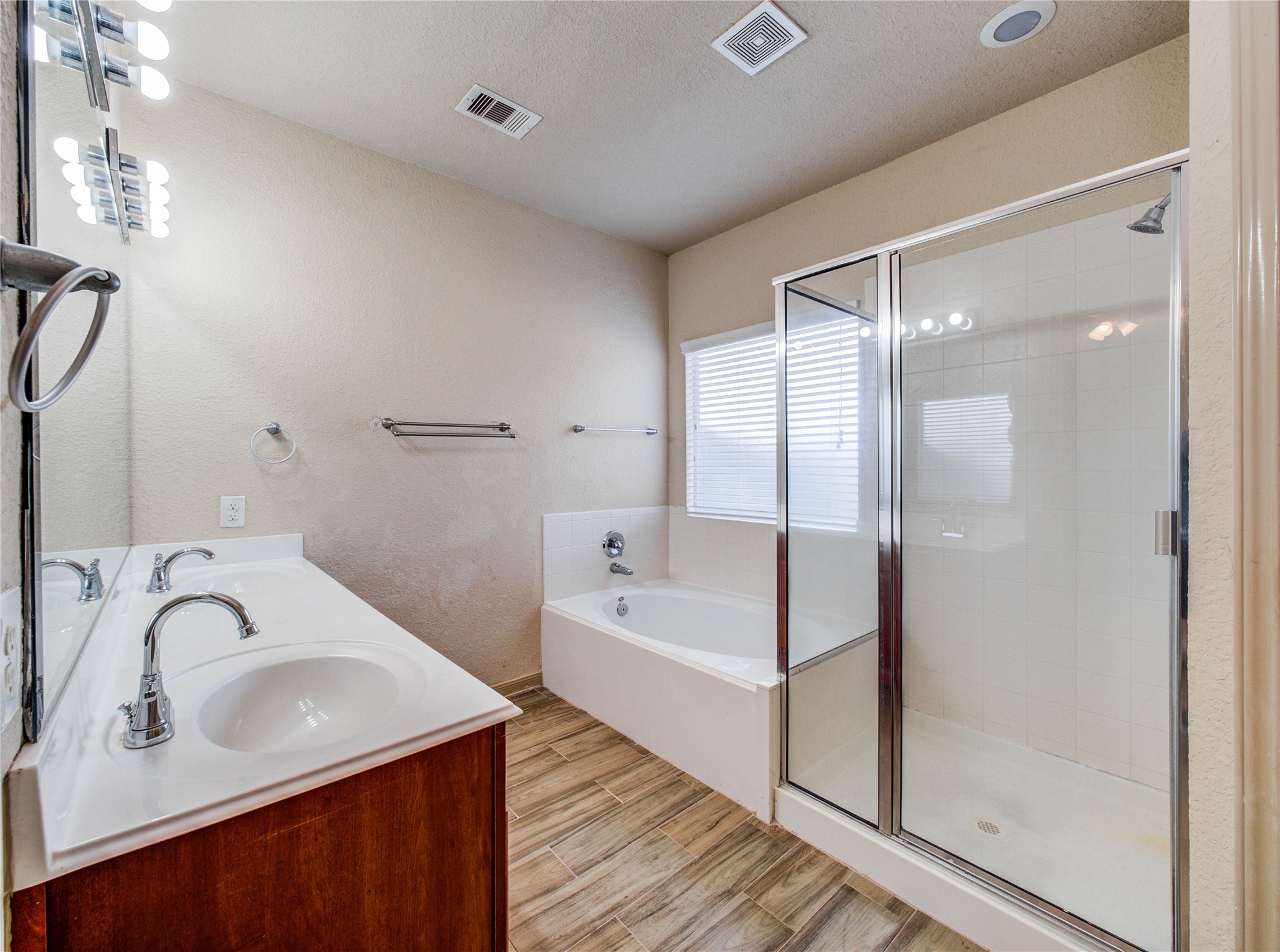 22411 Albee Drive Property Photo 17