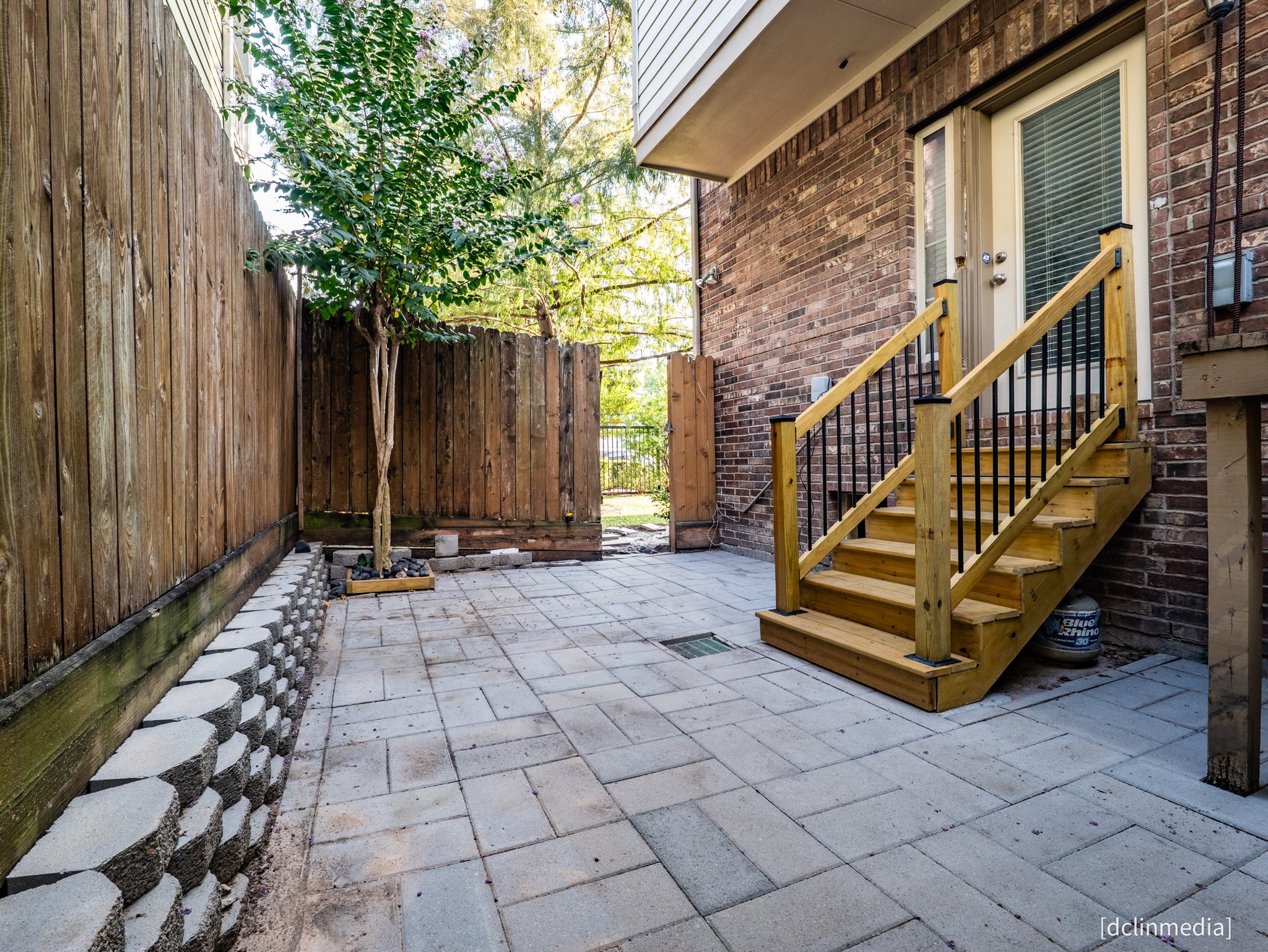 1611 W 23rd Street Property Photo 2