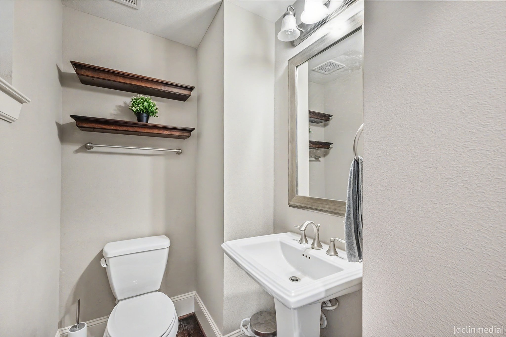 1611 W 23rd Street Property Photo 11