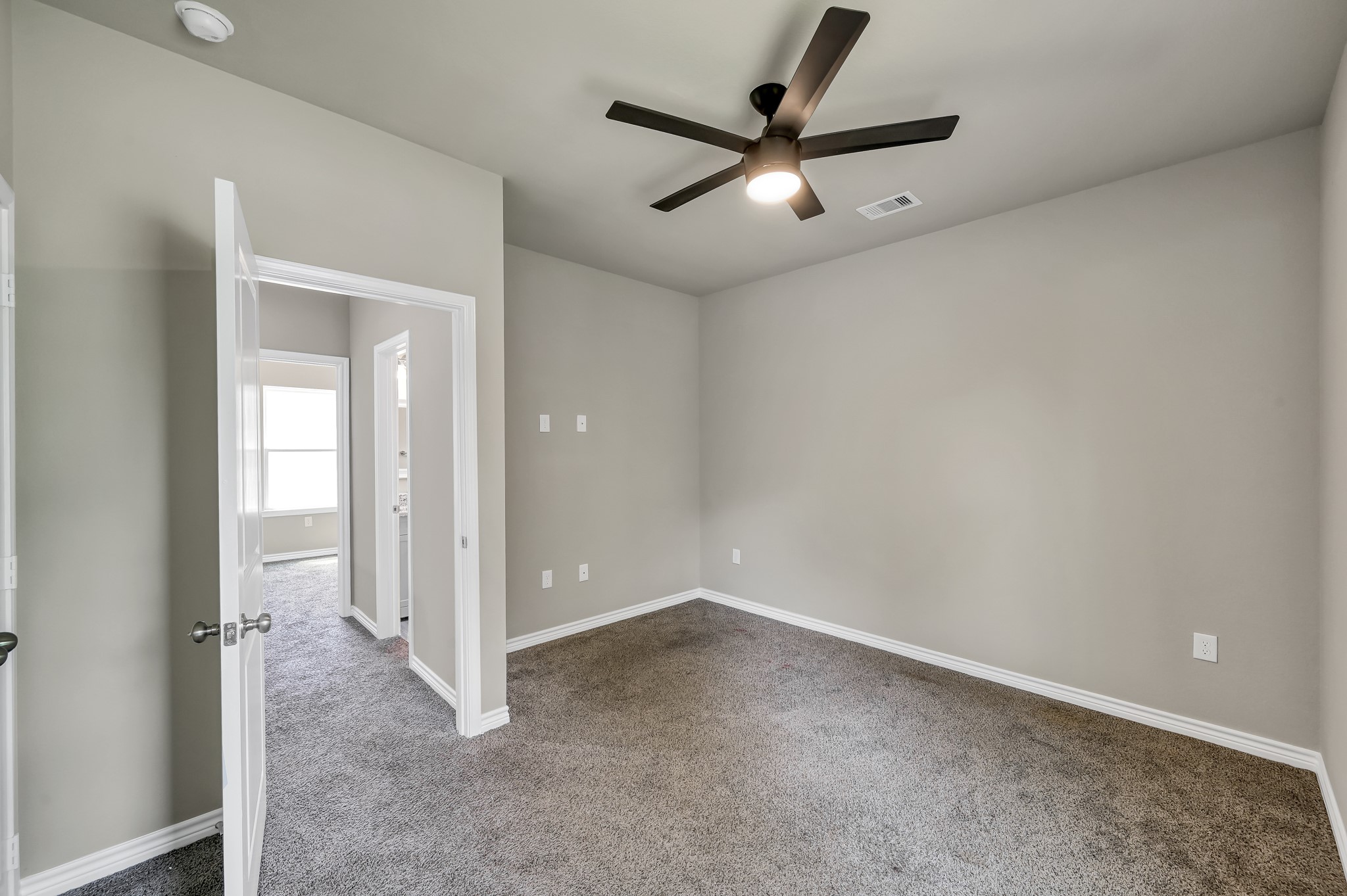 11756 White Cedar Street Property Photo 12