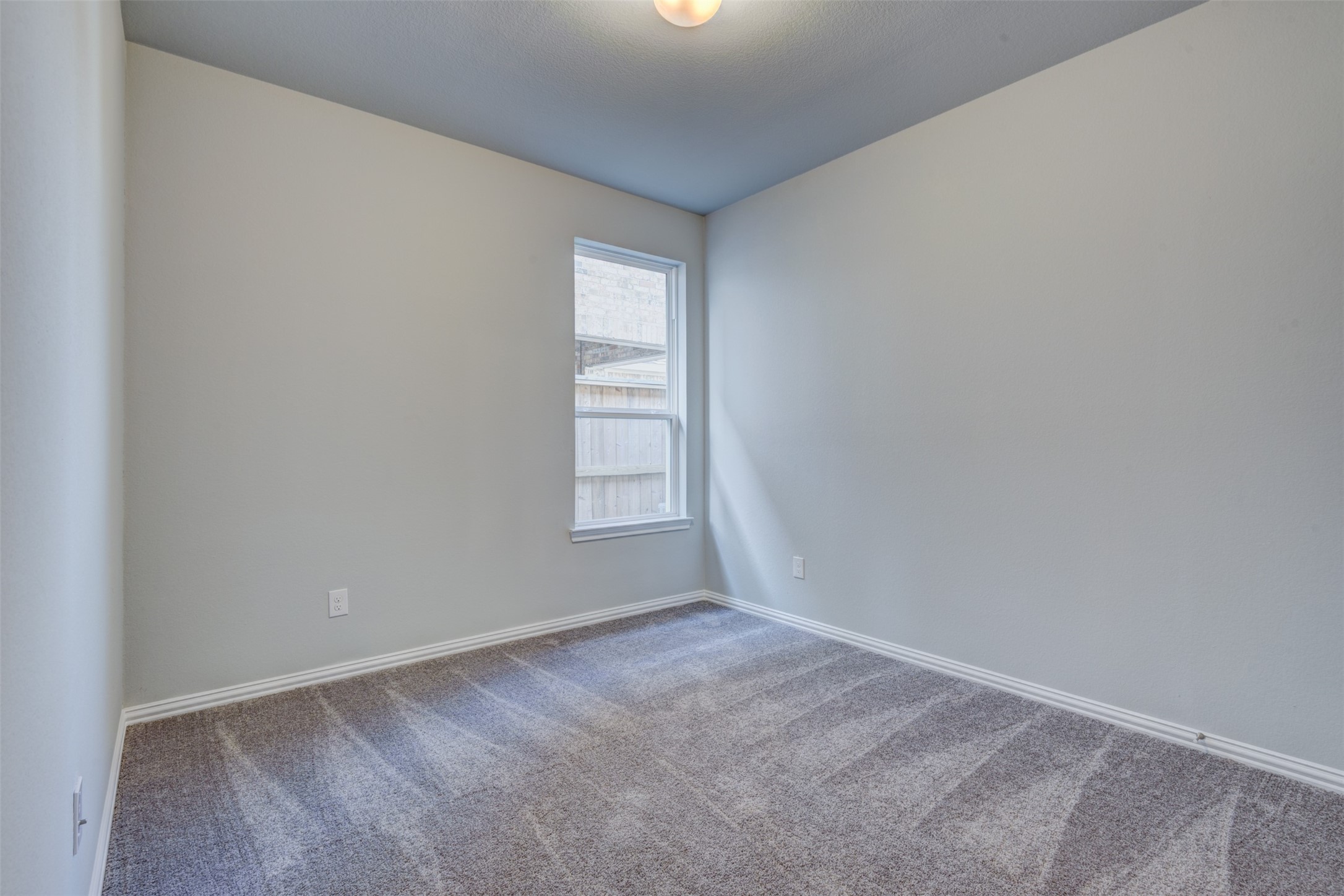 2202 Windy Grove Drive Property Photo 13