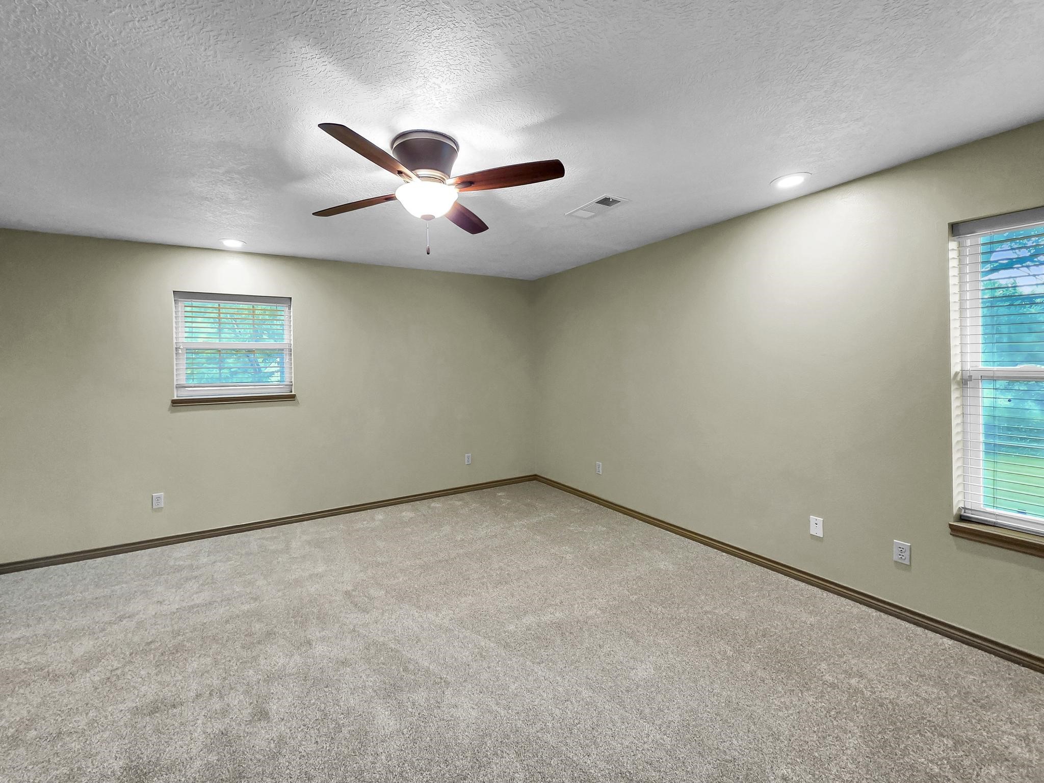 5 Twin Circle Drive Property Photo 26