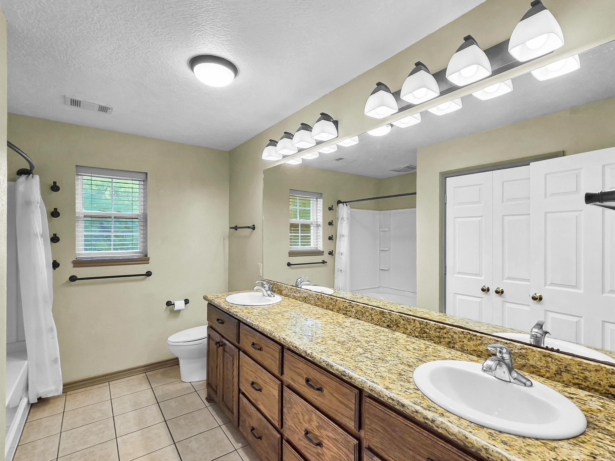 5 Twin Circle Drive Property Photo 30