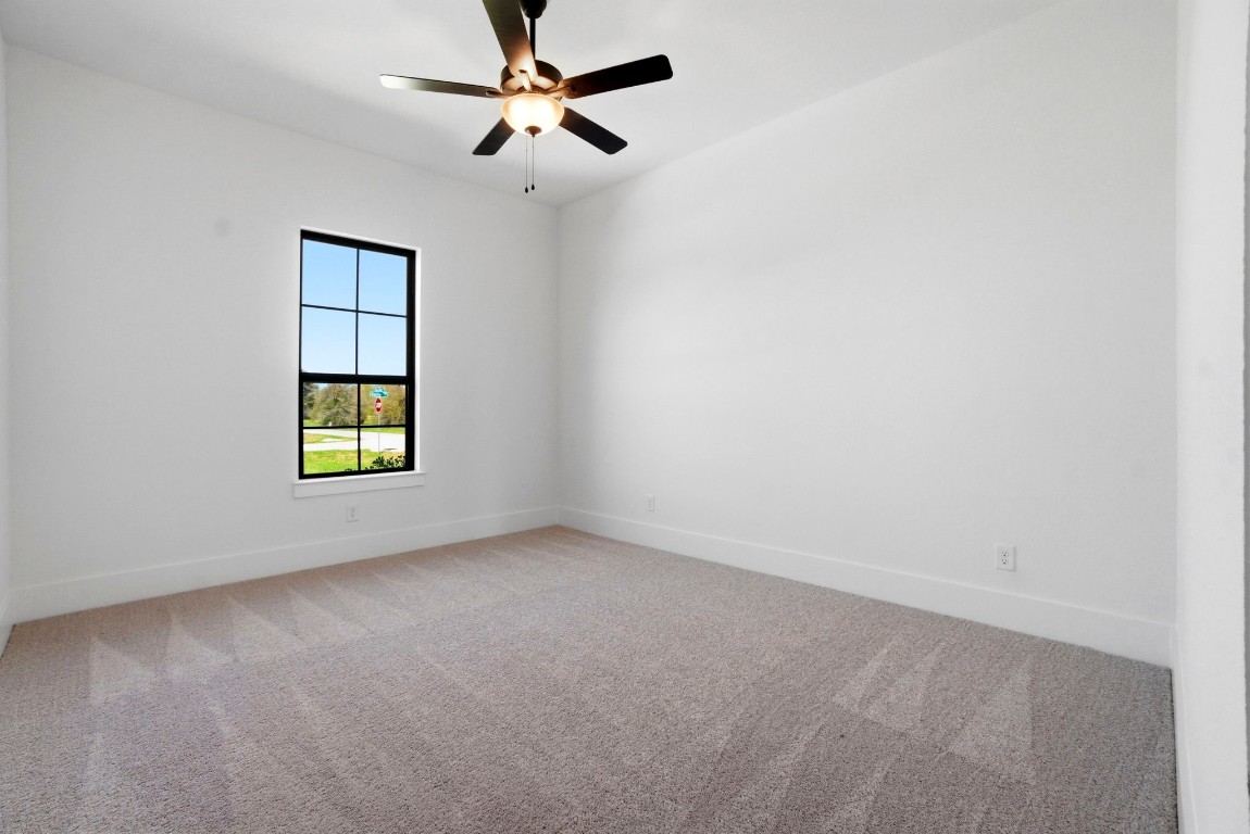 24903 Hopeview Way Property Photo 10
