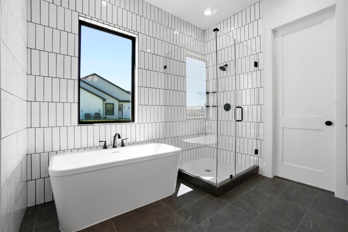 24903 Hopeview Way Property Photo 38