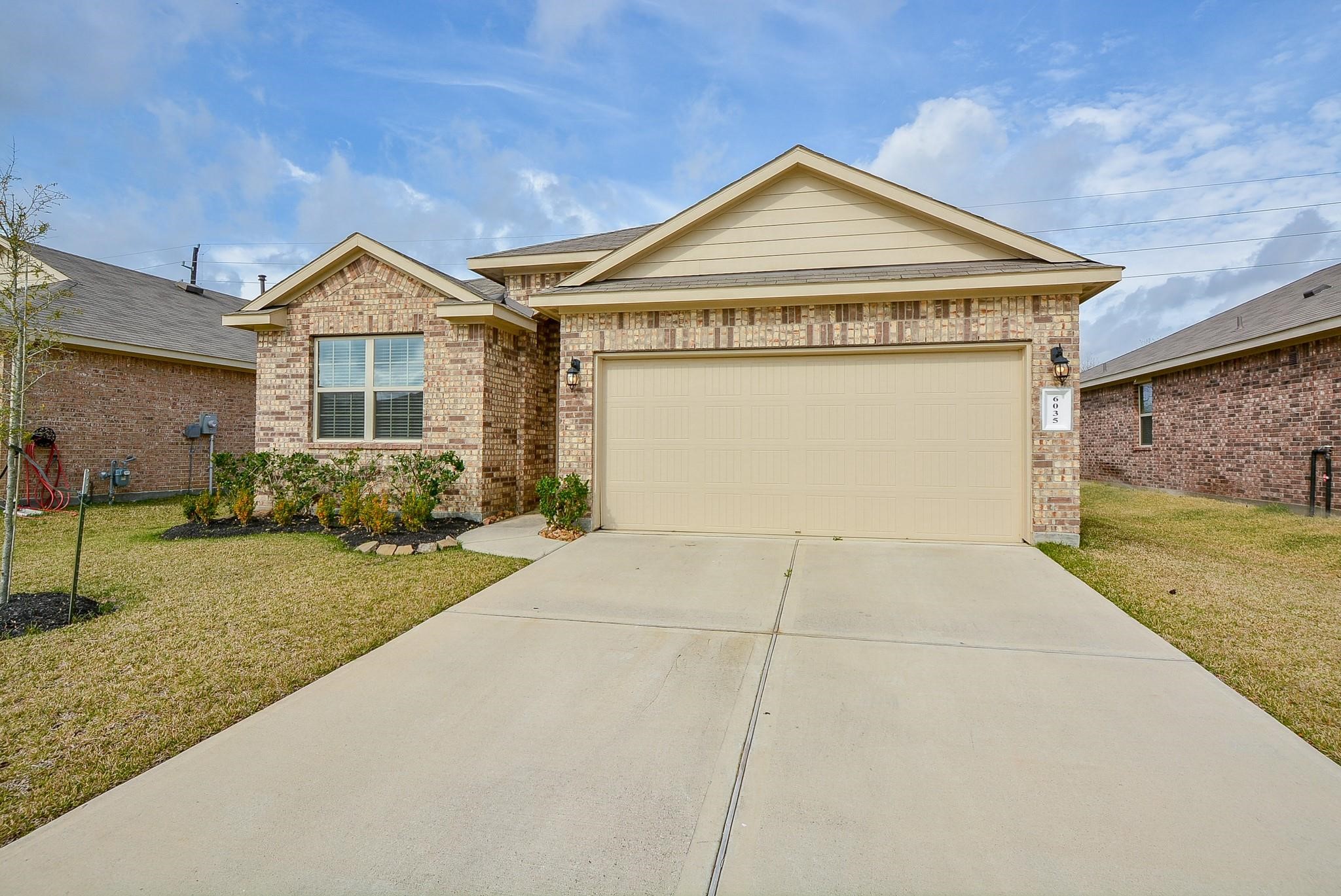 6035 Purple Iris Street Property Photo 1