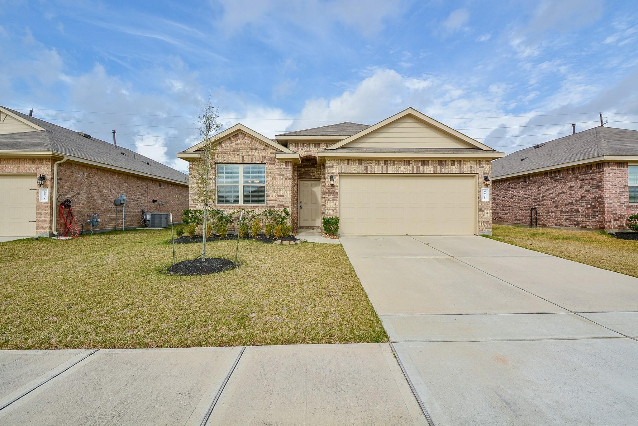 6035 Purple Iris Street Property Photo 2