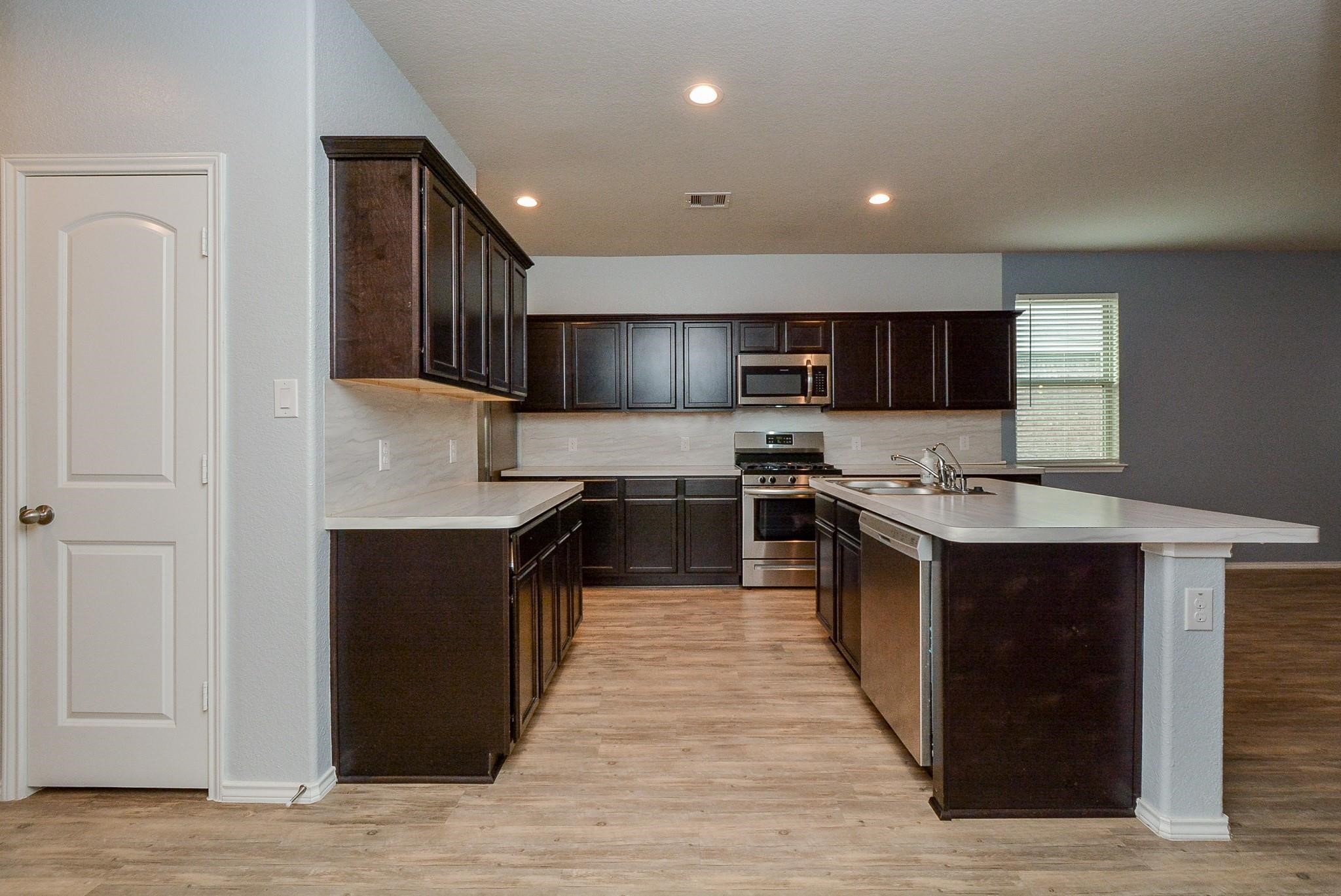 6035 Purple Iris Street Property Photo 14