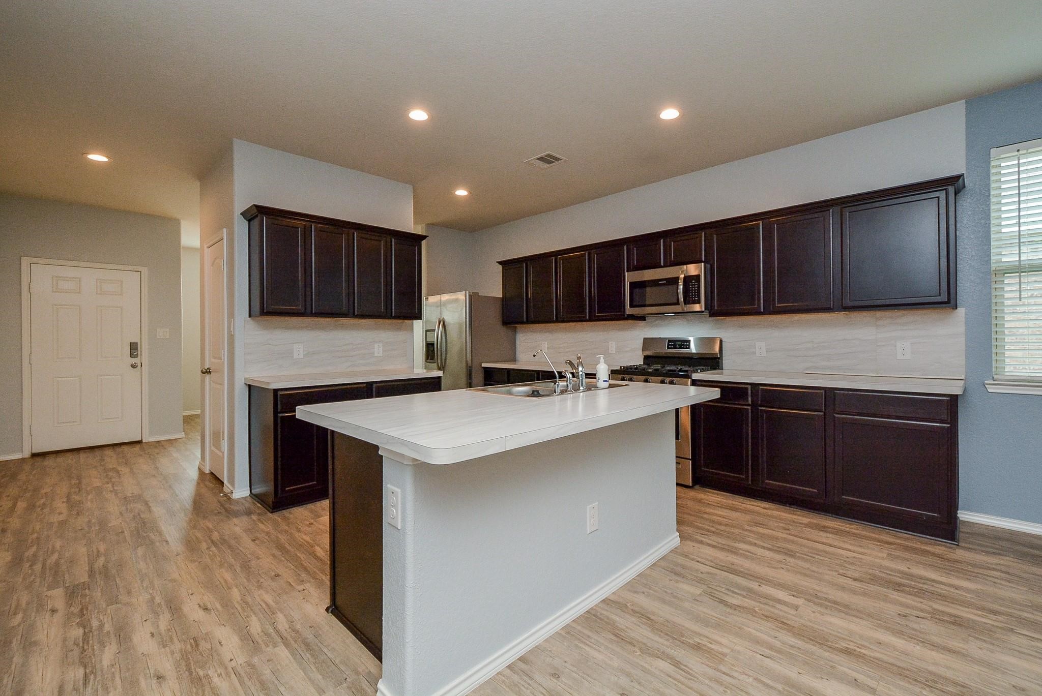6035 Purple Iris Street Property Photo 18