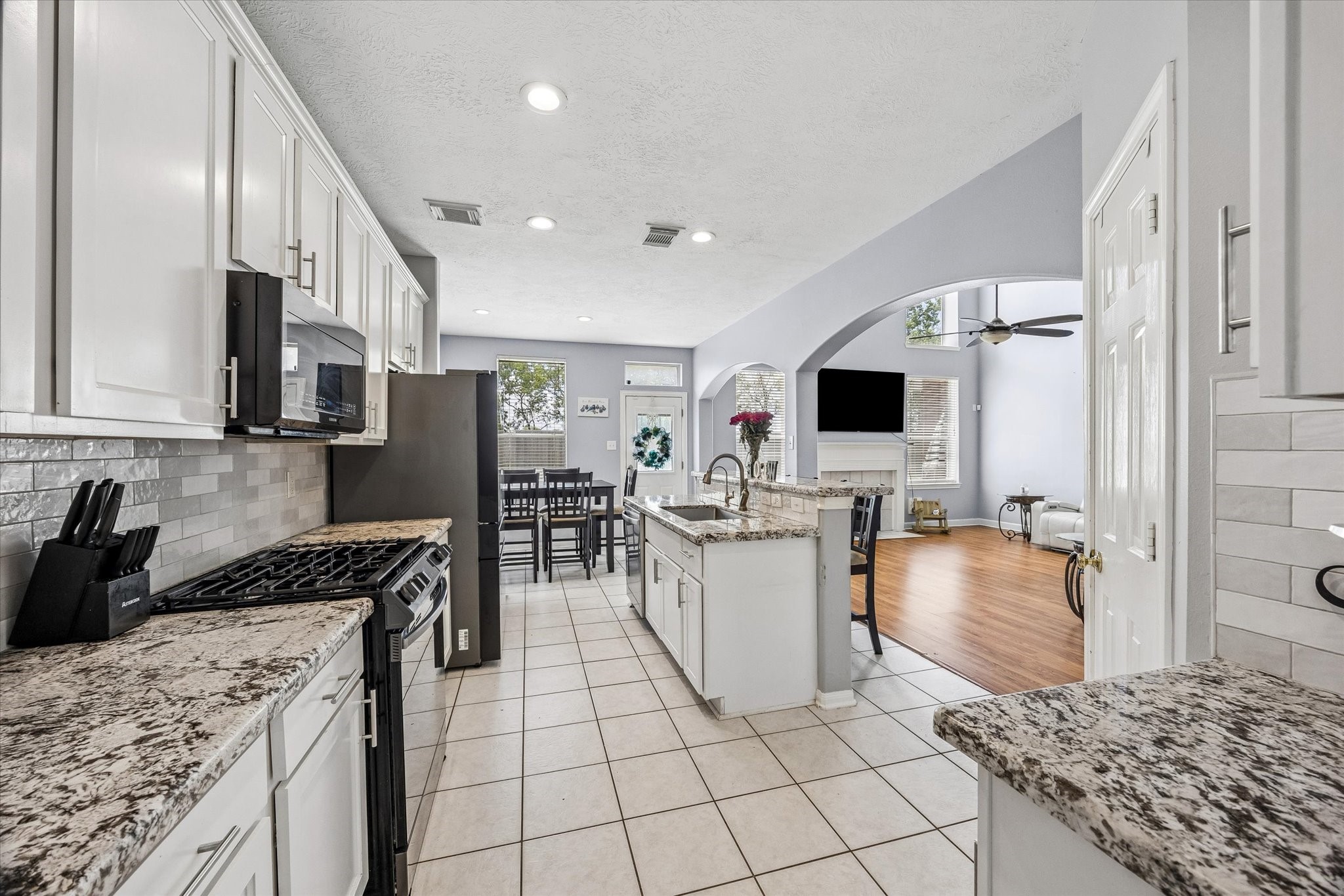 429 Blossomwood Drive Property Photo 7