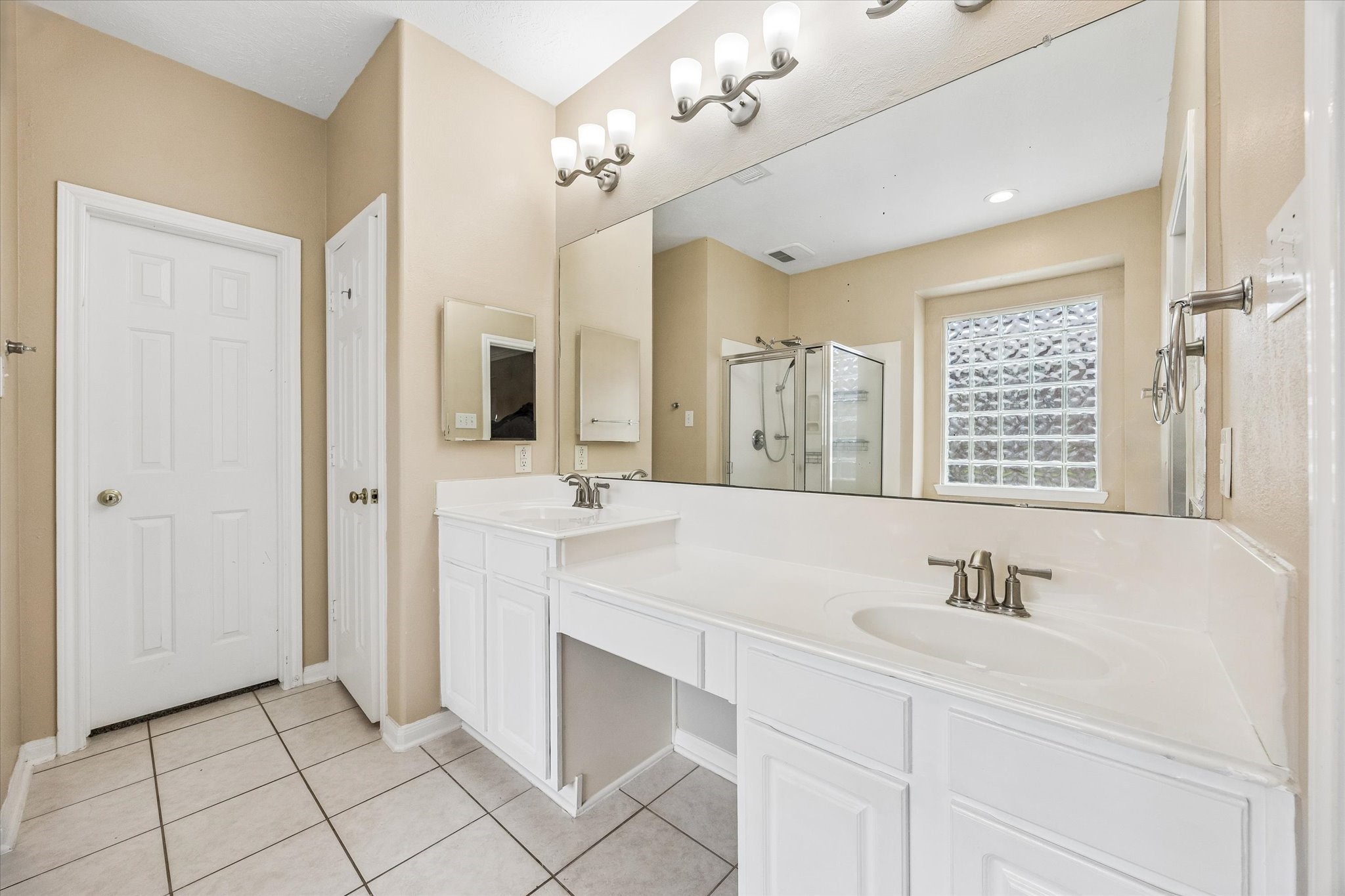 429 Blossomwood Drive Property Photo 19