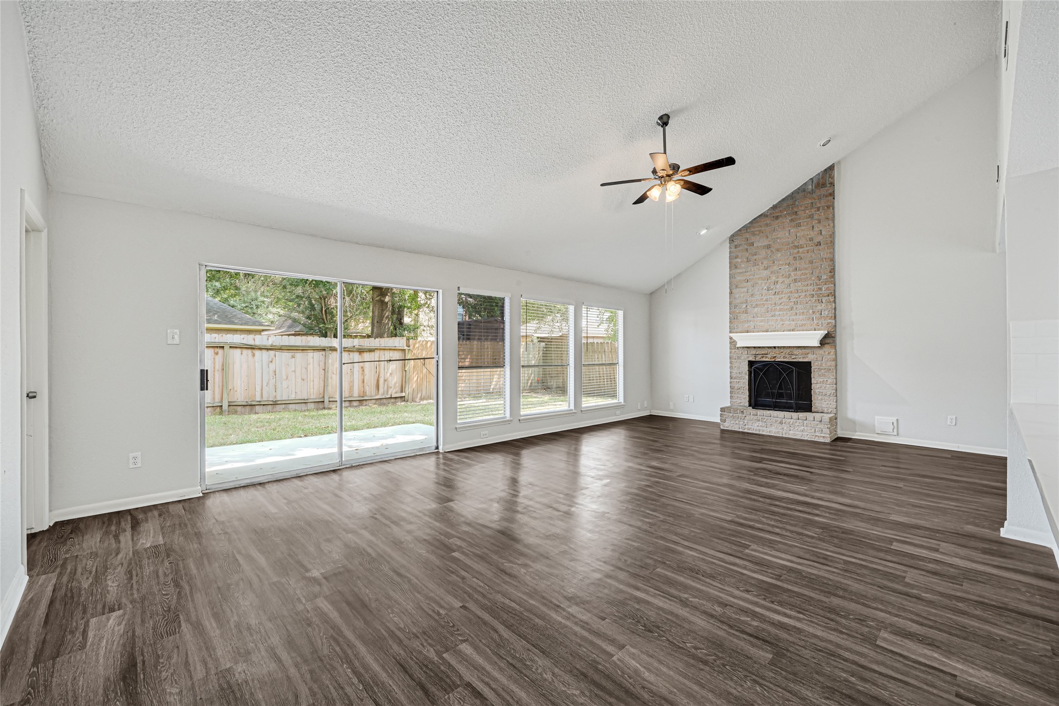 2314 Bright Meadows Drive Property Photo 5