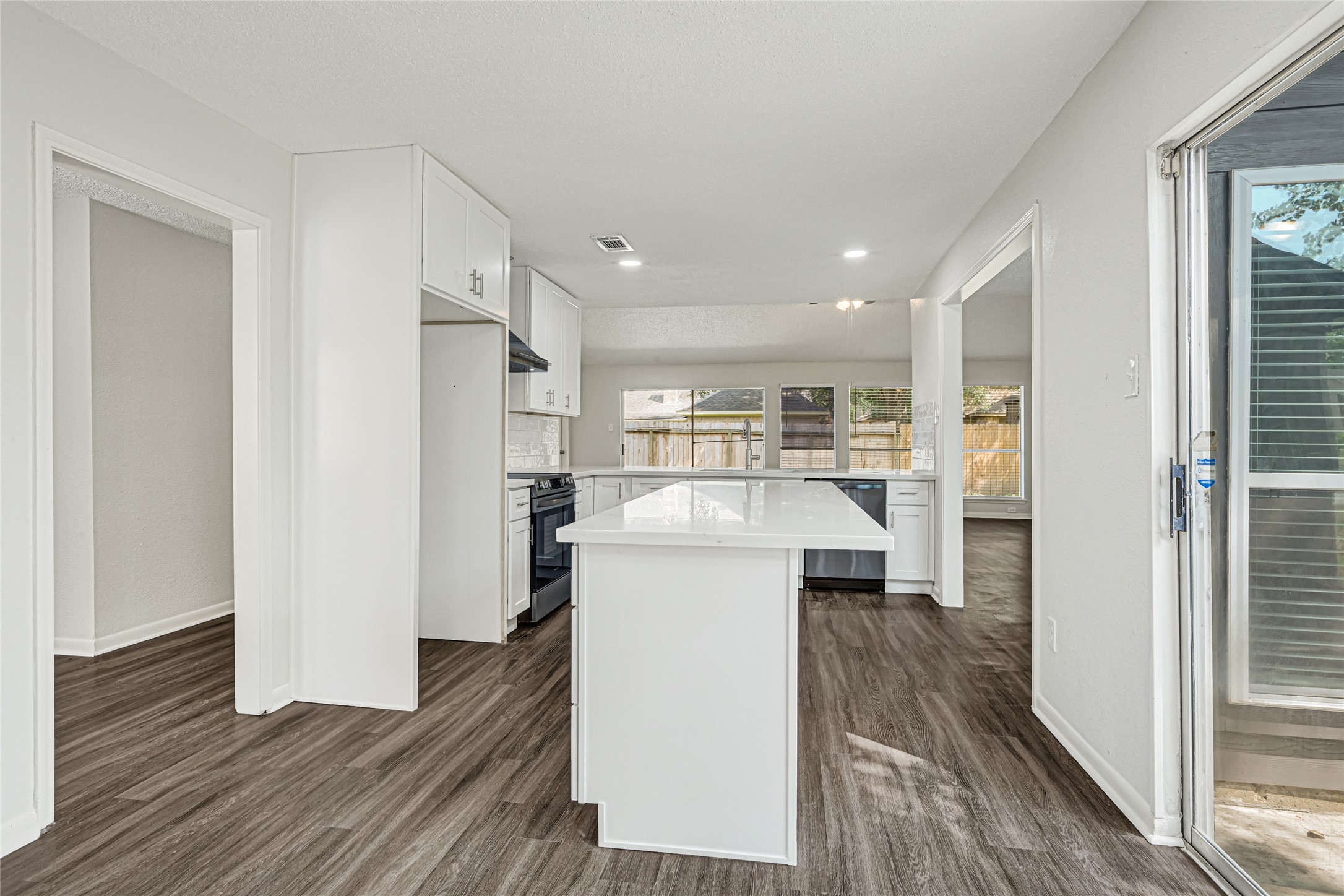 2314 Bright Meadows Drive Property Photo 8
