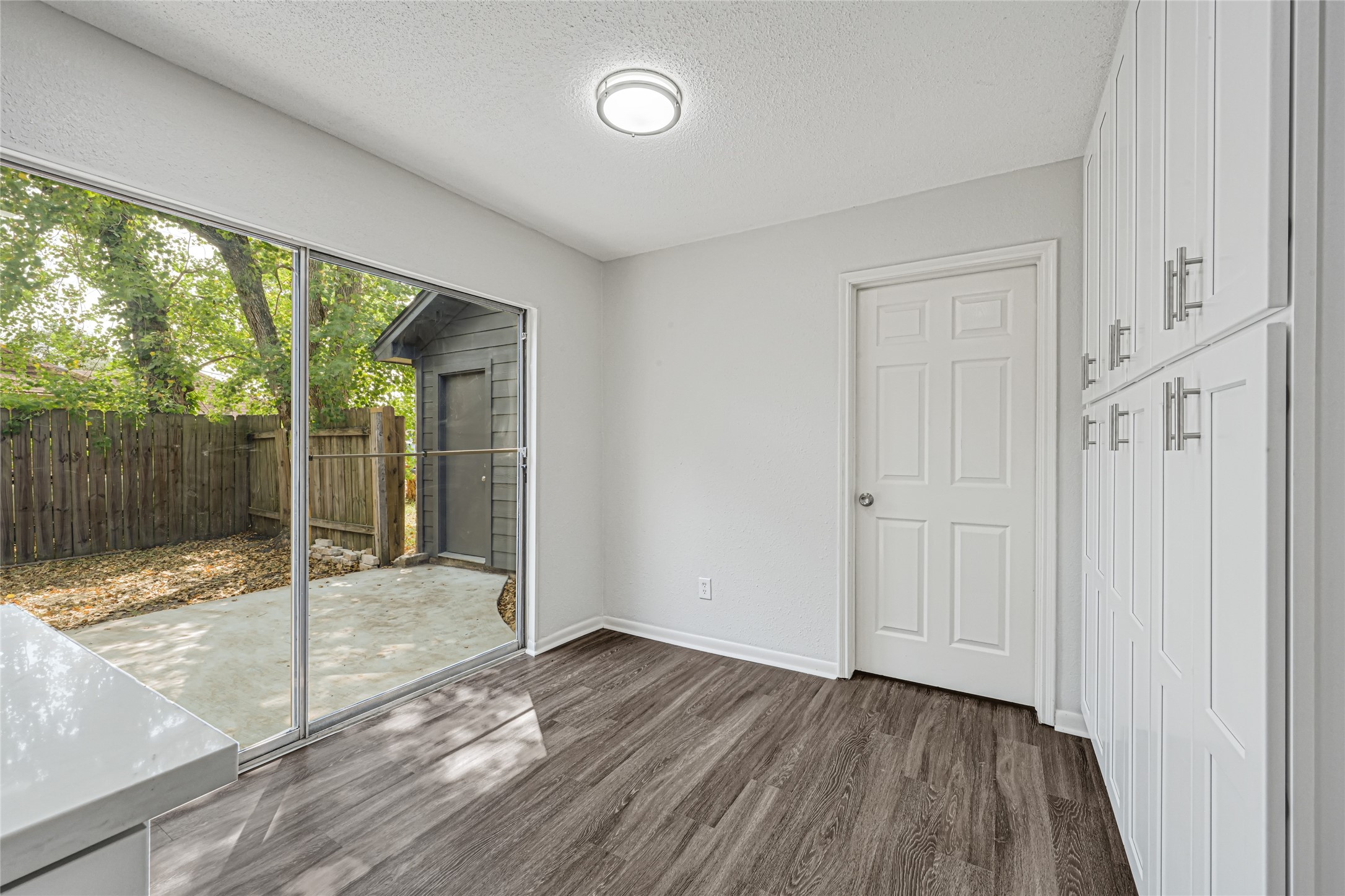 2314 Bright Meadows Drive Property Photo 10