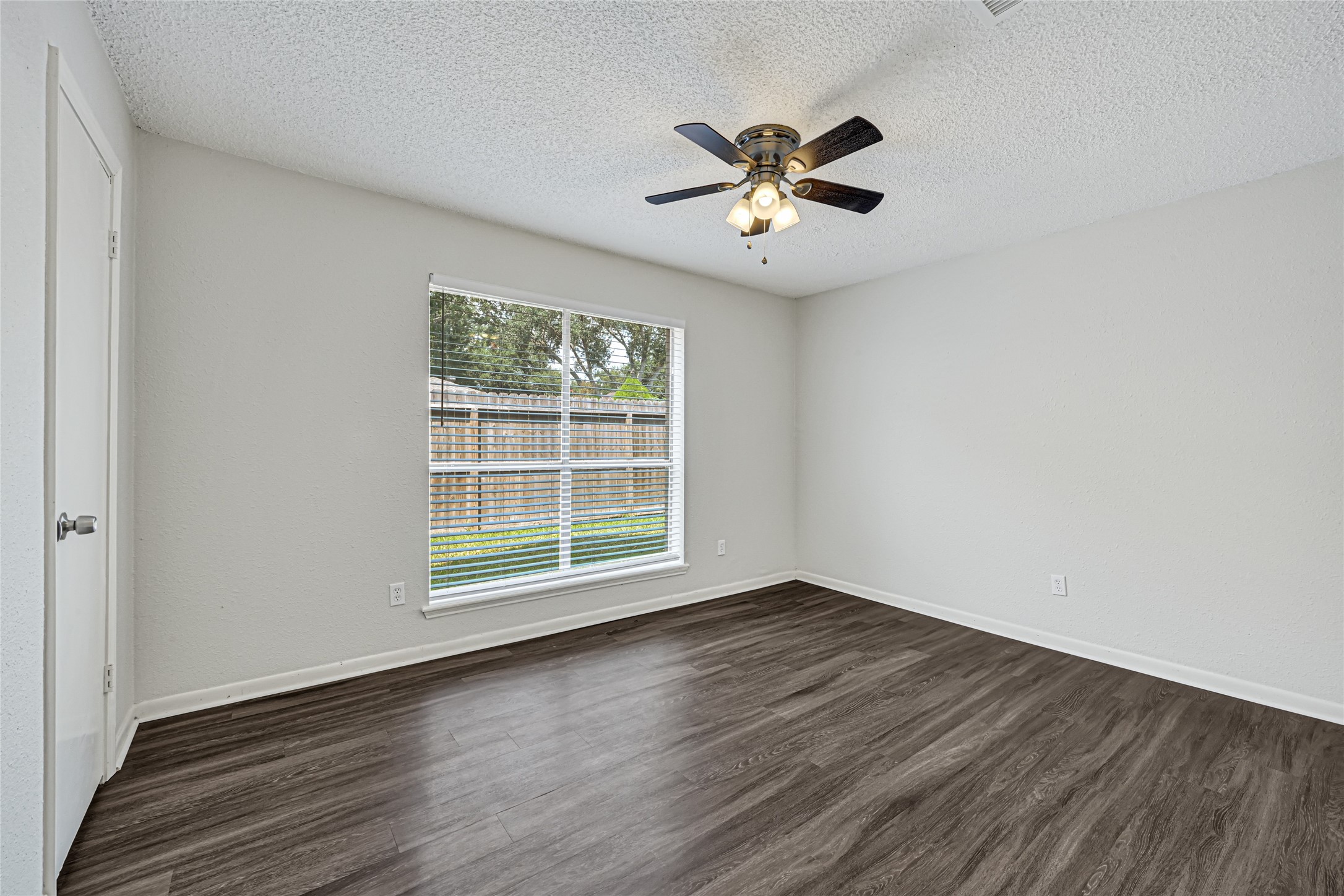 2314 Bright Meadows Drive Property Photo 13