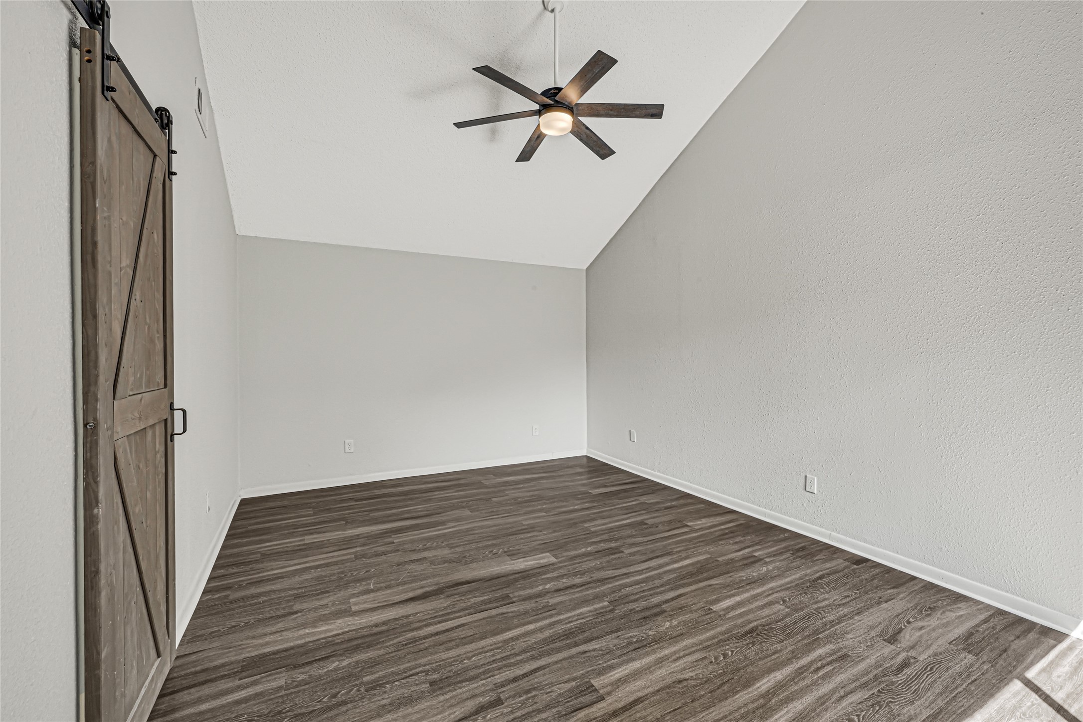 2314 Bright Meadows Drive Property Photo 17