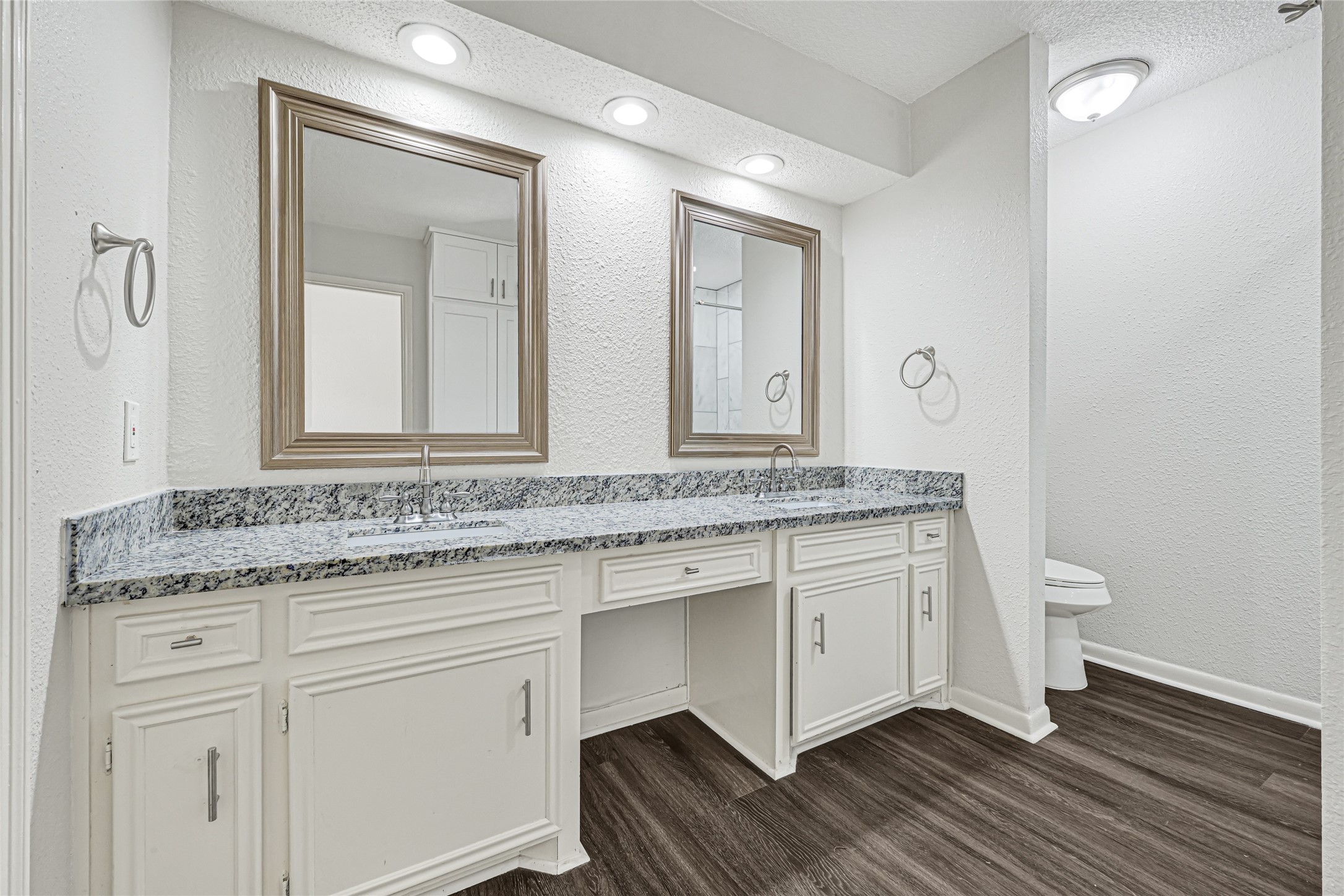 2314 Bright Meadows Drive Property Photo 18