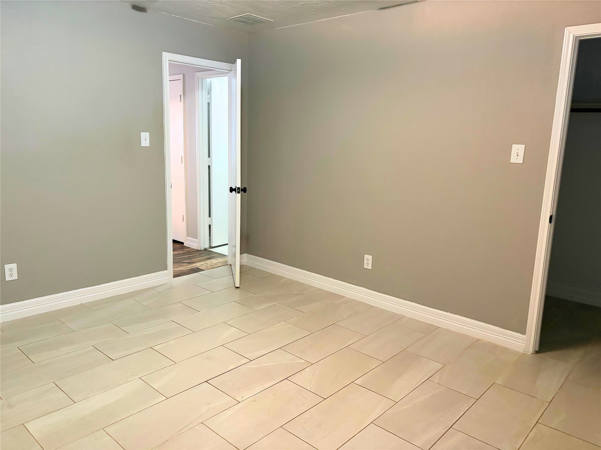 18303 Sea Branch Drive Property Photo 7