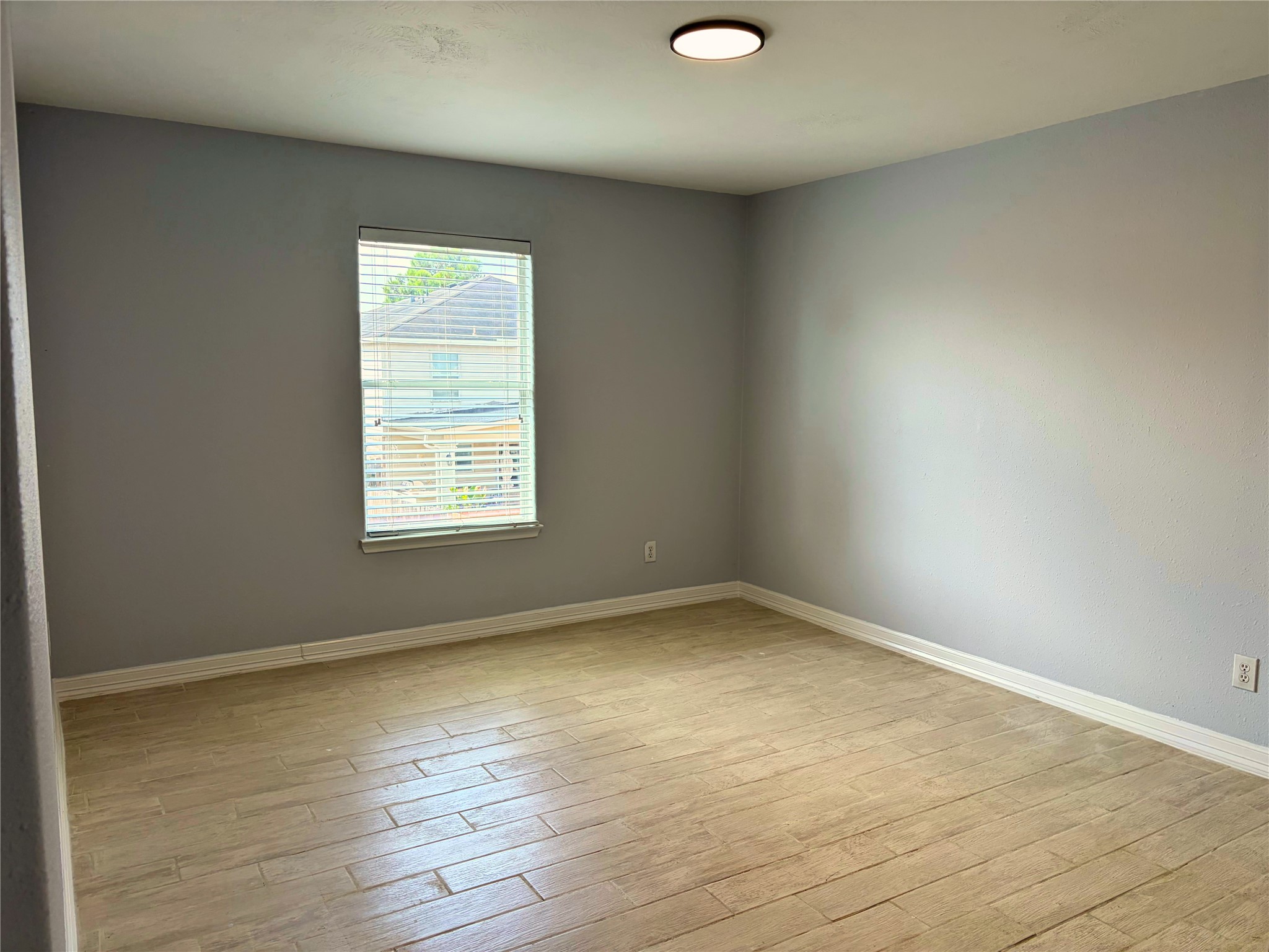 18303 Sea Branch Drive Property Photo 16