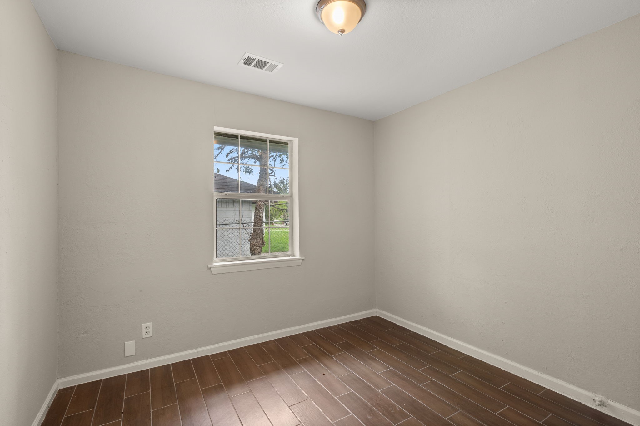 3031 Friar Point Road Property Photo 10
