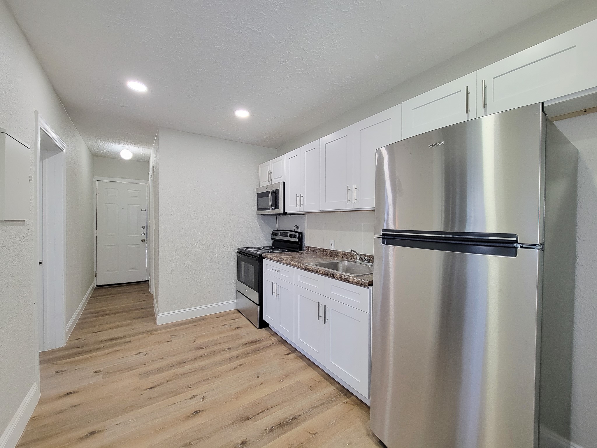 711 Avenue A 2 Property Photo 7