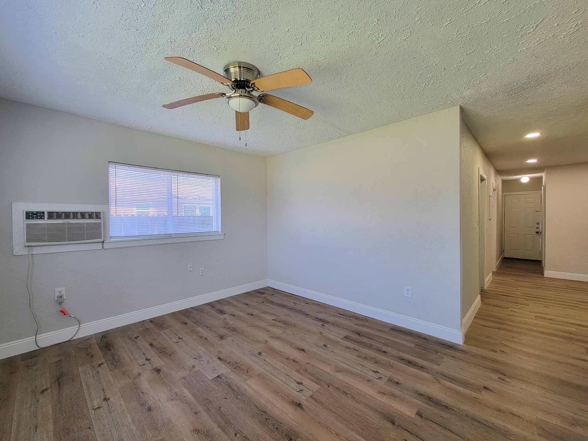 711 Avenue A 2 Property Photo 10