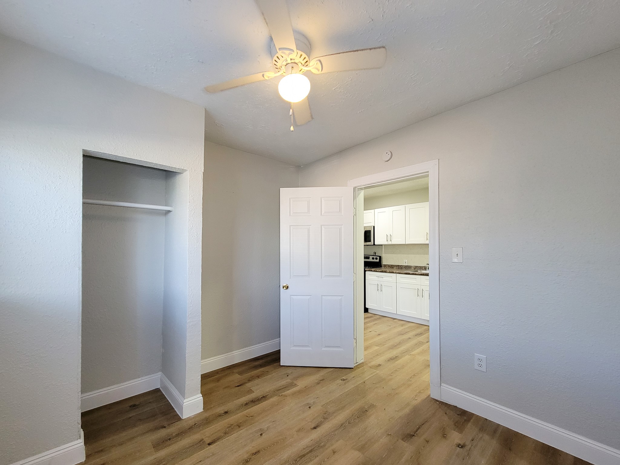 711 Avenue A 2 Property Photo 16