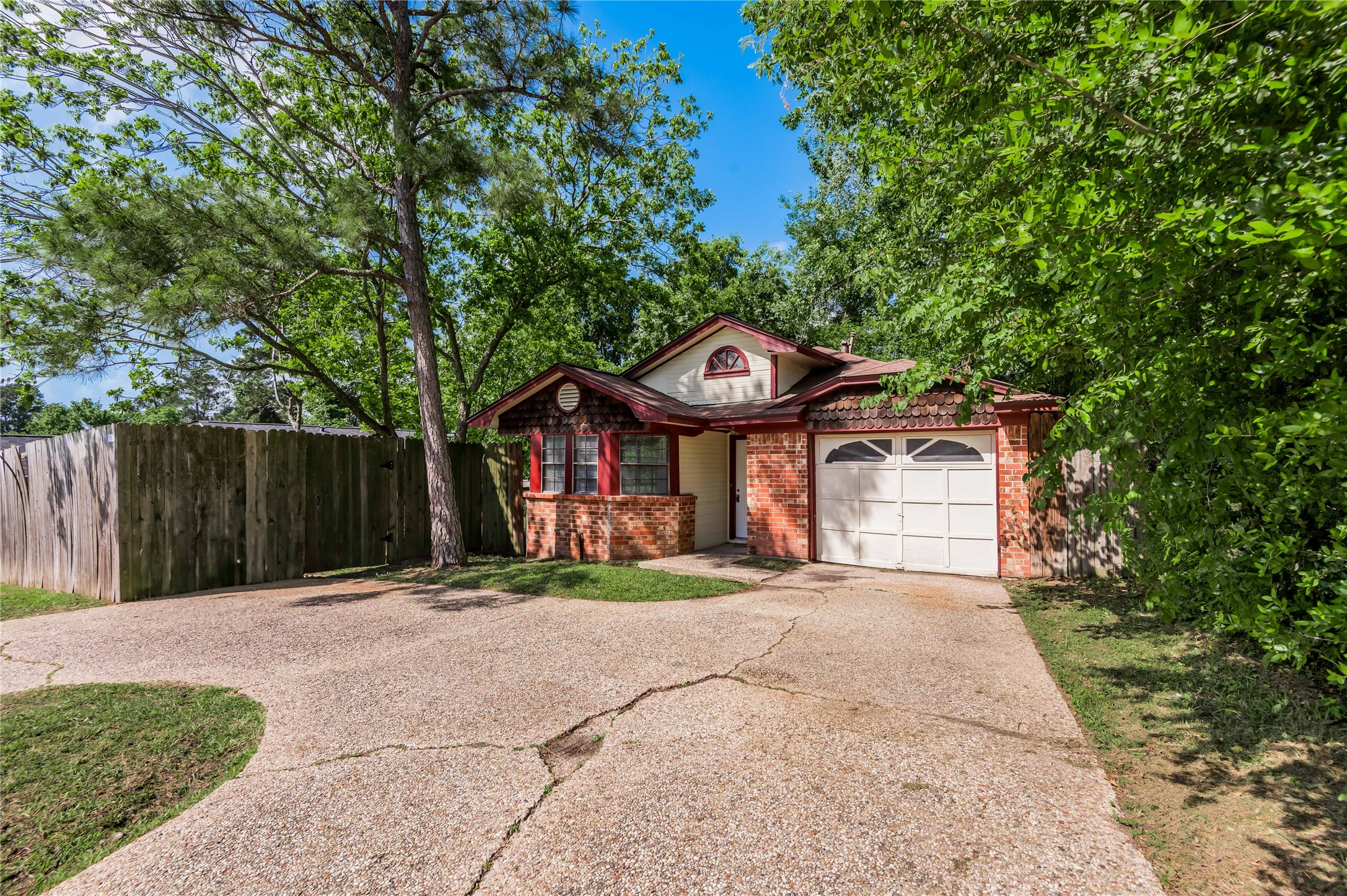 610 Normal Park Drive A Property Photo 2