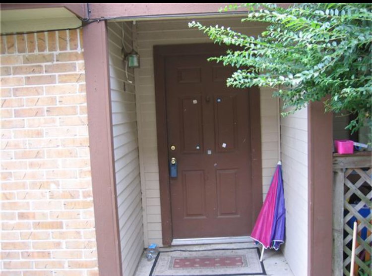 9711 Pine Pass Drive B Property Photo 7