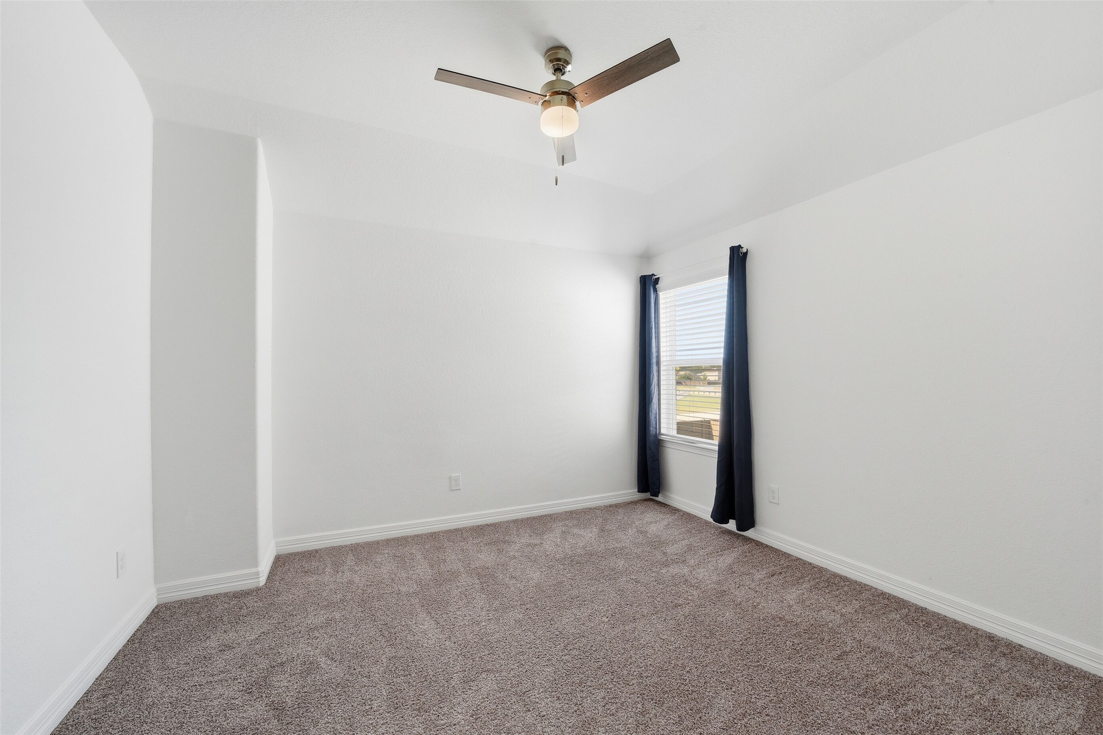 3547 Sunlight Springs Street Property Photo 23