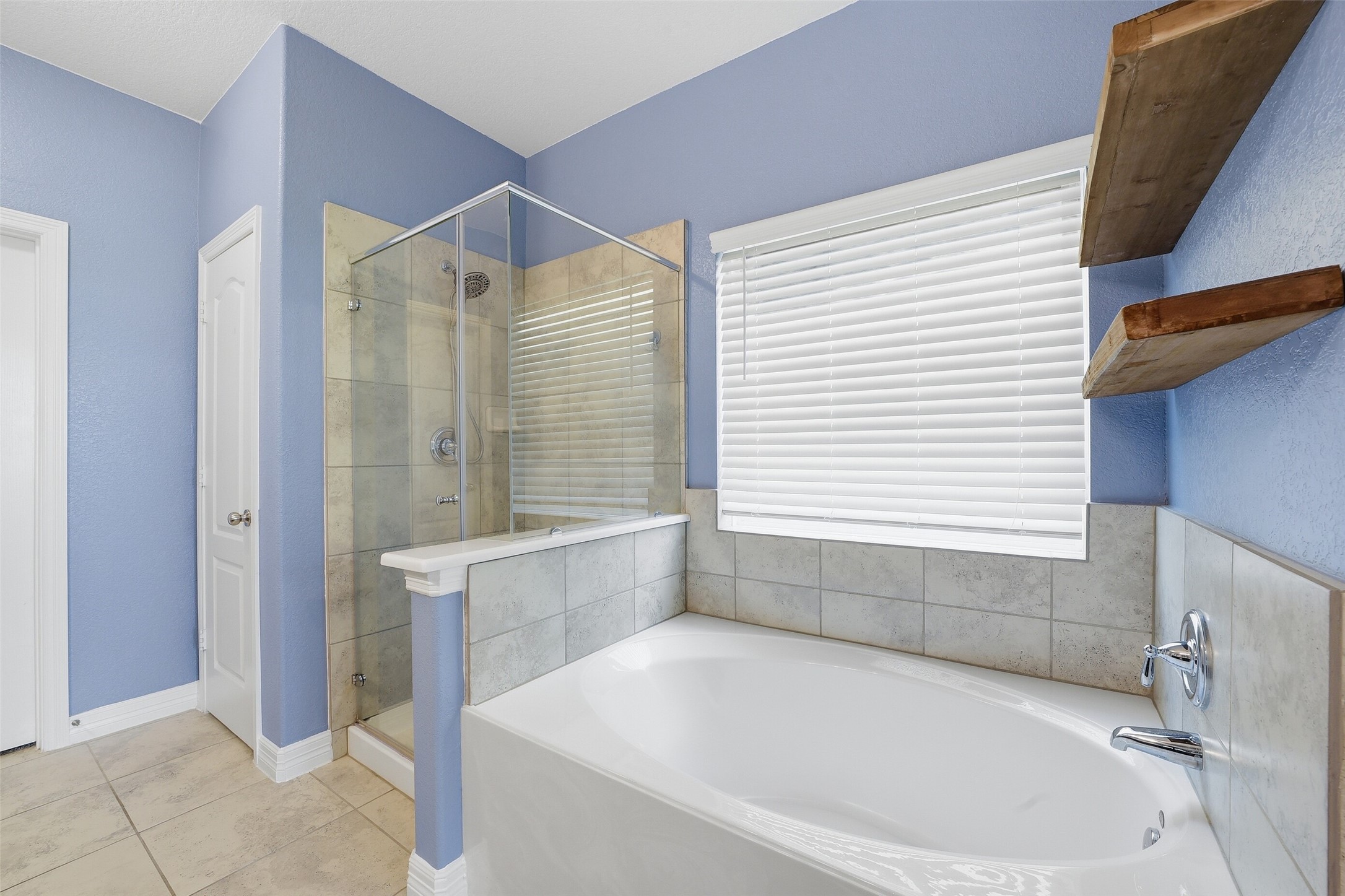 3547 Sunlight Springs Street Property Photo 26