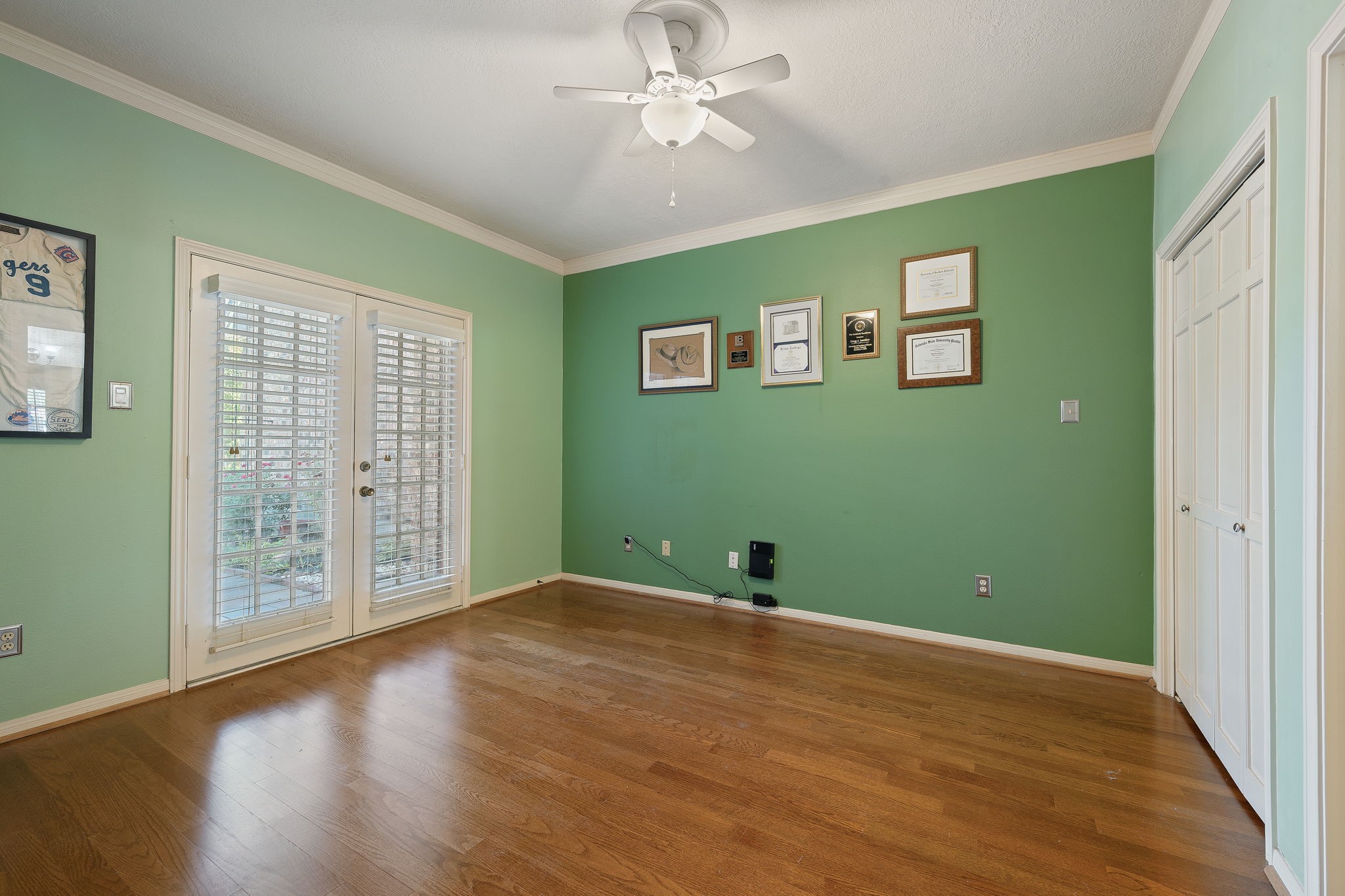 707 Walker Street Property Photo 13