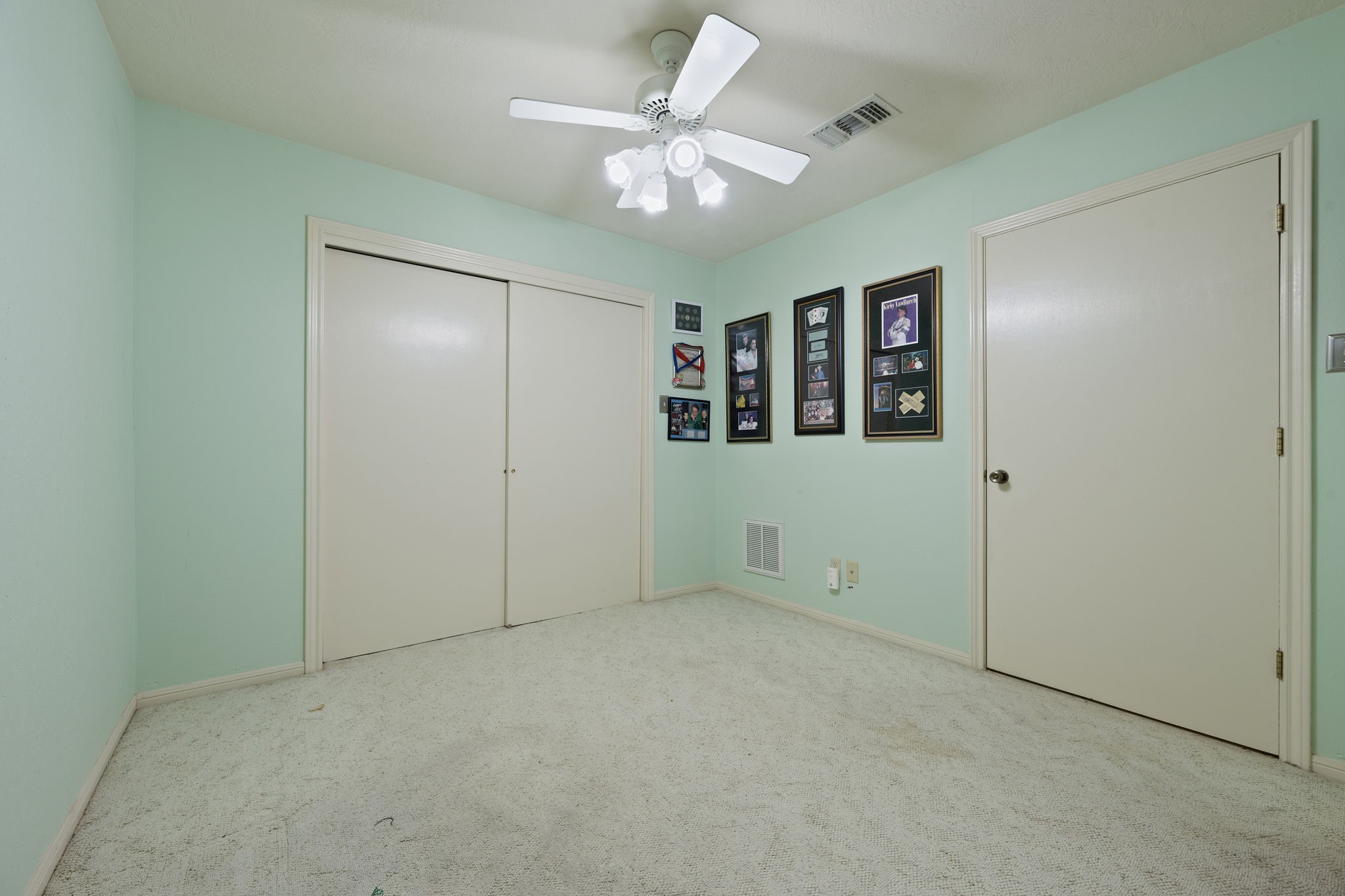 707 Walker Street Property Photo 19
