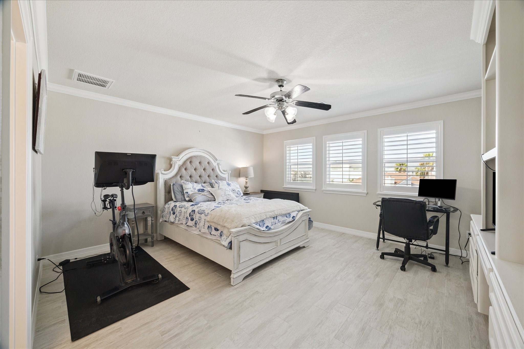 241 Tamana Drive Property Photo 23
