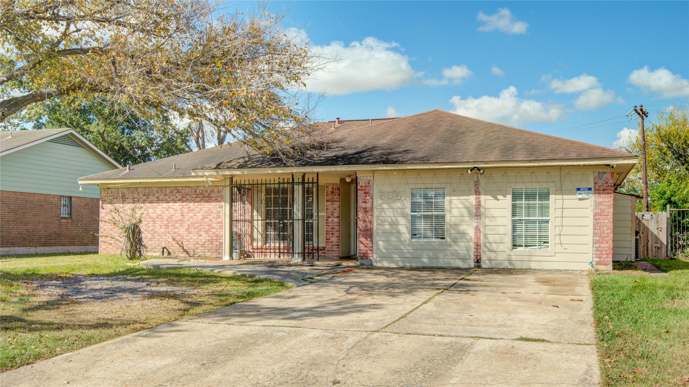 806 Coolwood Drive Property Photo 1