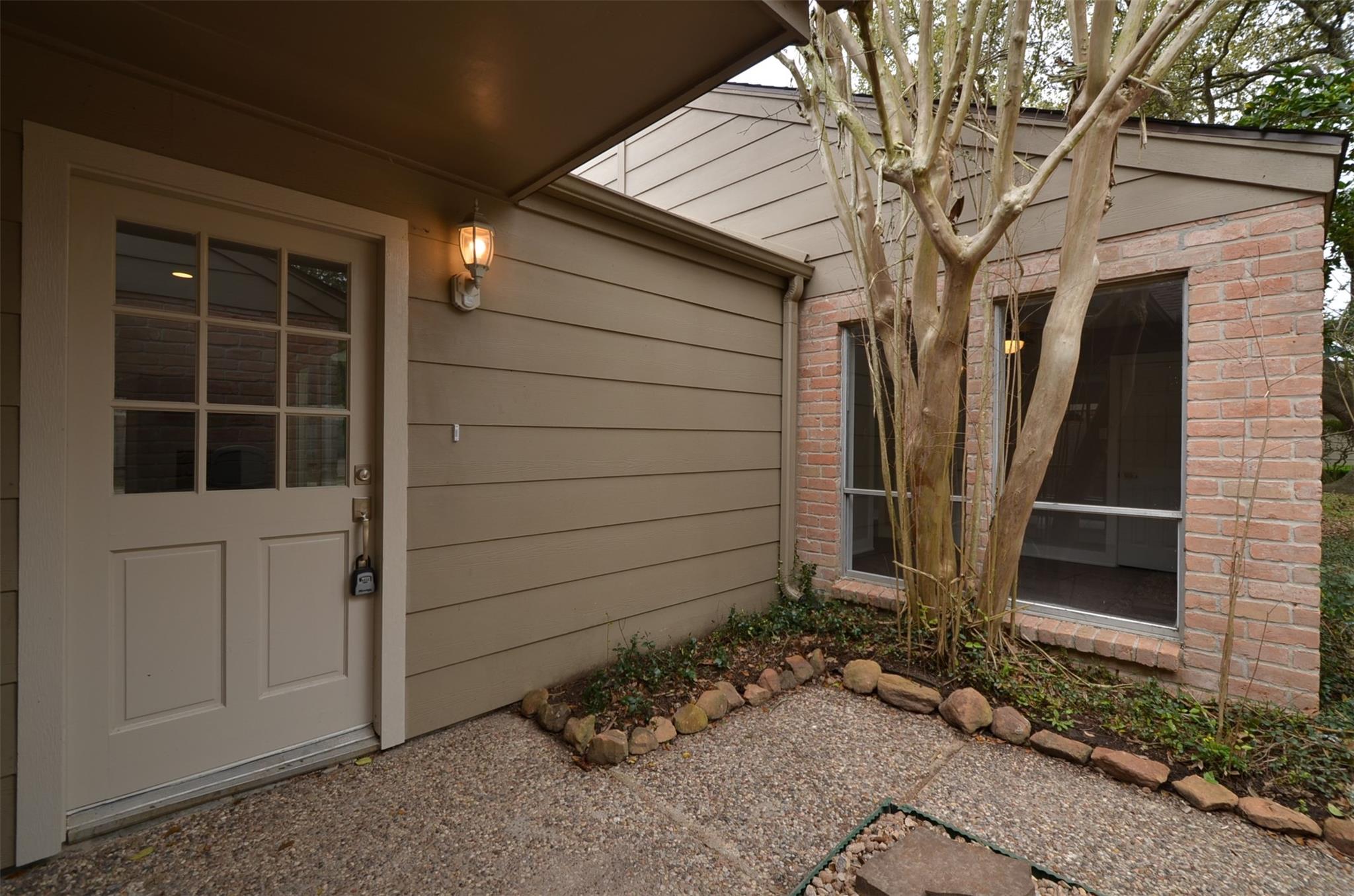 4603 Sylvan Glen Drive Property Photo 3
