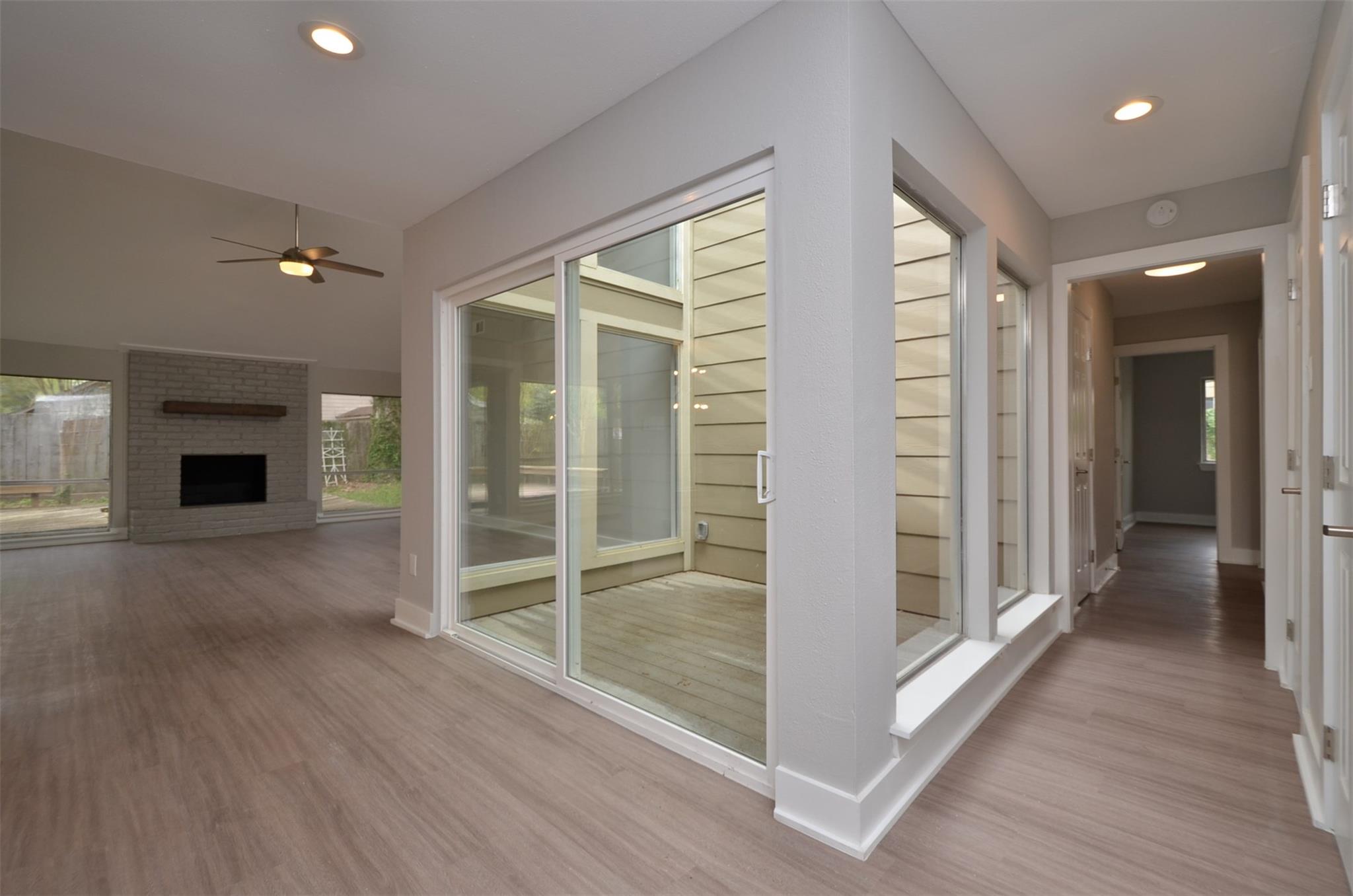 4603 Sylvan Glen Drive Property Photo 4